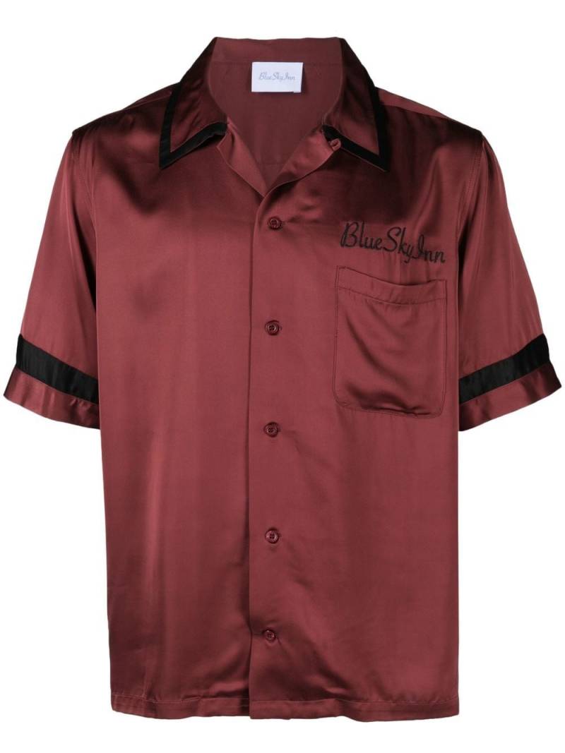 BLUE SKY INN satin-finish camp-collar shirt - Red von BLUE SKY INN