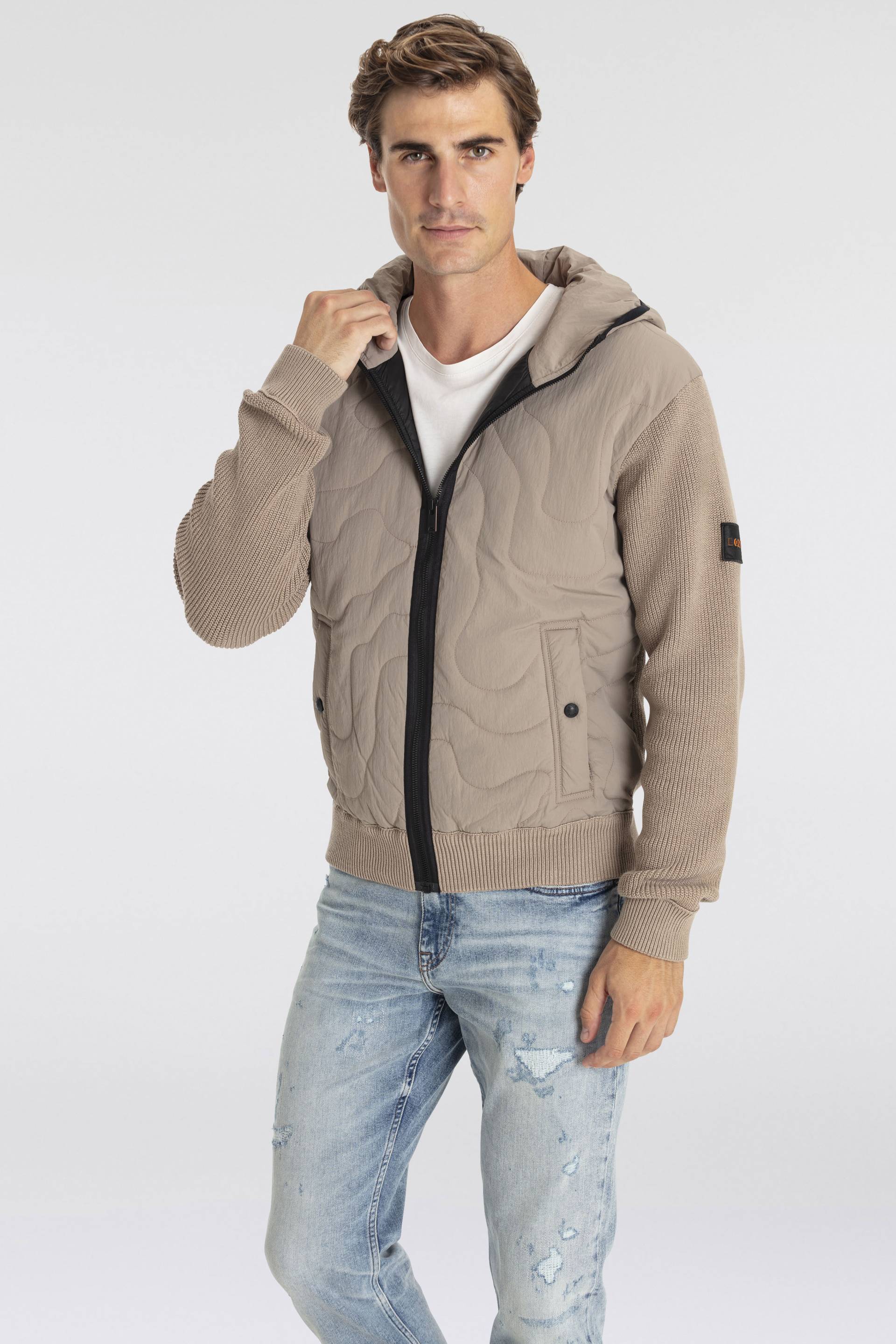 BOSS ORANGE Steppjacke »Kalbero«, mit Kapuze, mit Kapuze BOSS ORANGE Steppjacke »Kalbero«, mit Kapuze, mit Kapuze von BOSS ORANGE