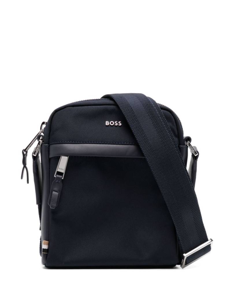 BOSS logo-lettering messenger bag - Blue von BOSS