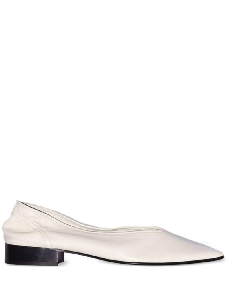 BY FAR Carré pumps - White von BY FAR