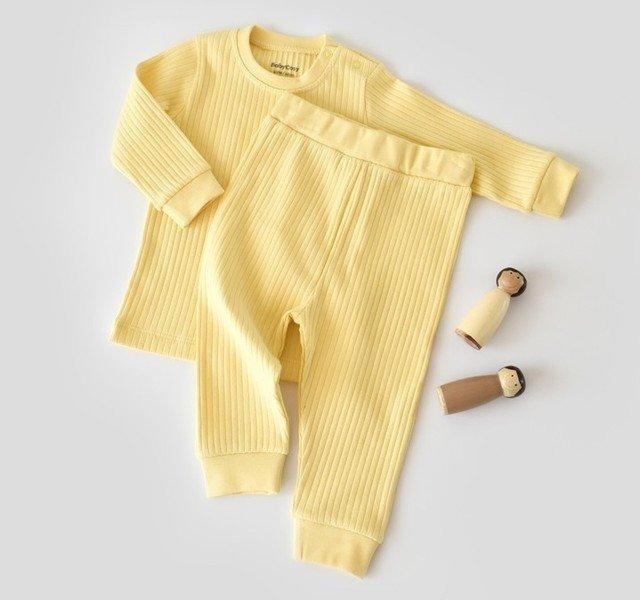 Set: Hose & T-shirt Langarm Unisex Gelb Pastel 74 von BabyCosy Organic