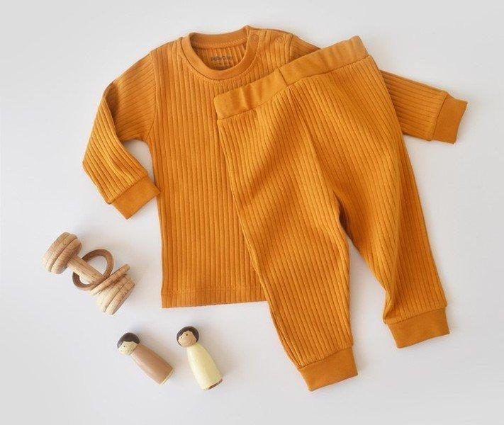 Set: Hose & T-shirt Langarm Unisex Senfgelb 62 von BabyCosy Organic