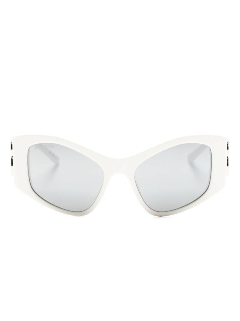 Balenciaga Eyewear Dynasty D-frame logo-plaque sunglasses - White von Balenciaga Eyewear