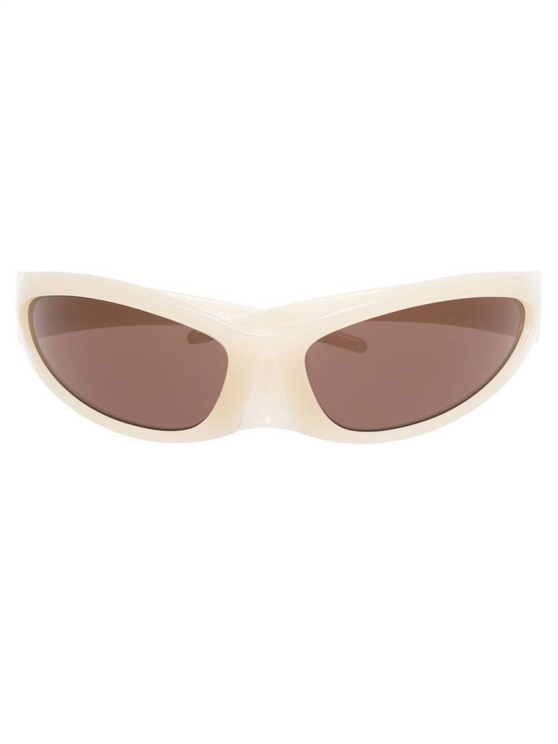 Balenciaga Eyewear Skin Cat tinted sunglasses - Neutrals von Balenciaga Eyewear