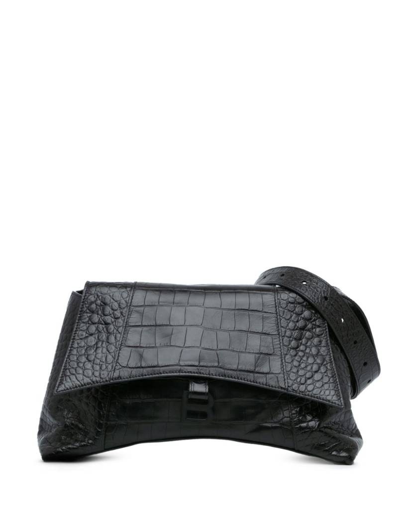 Balenciaga Pre-Owned 2022 Medium Croc Embossed Calfskin Downtown crossbody bag - Black von Balenciaga Pre-Owned