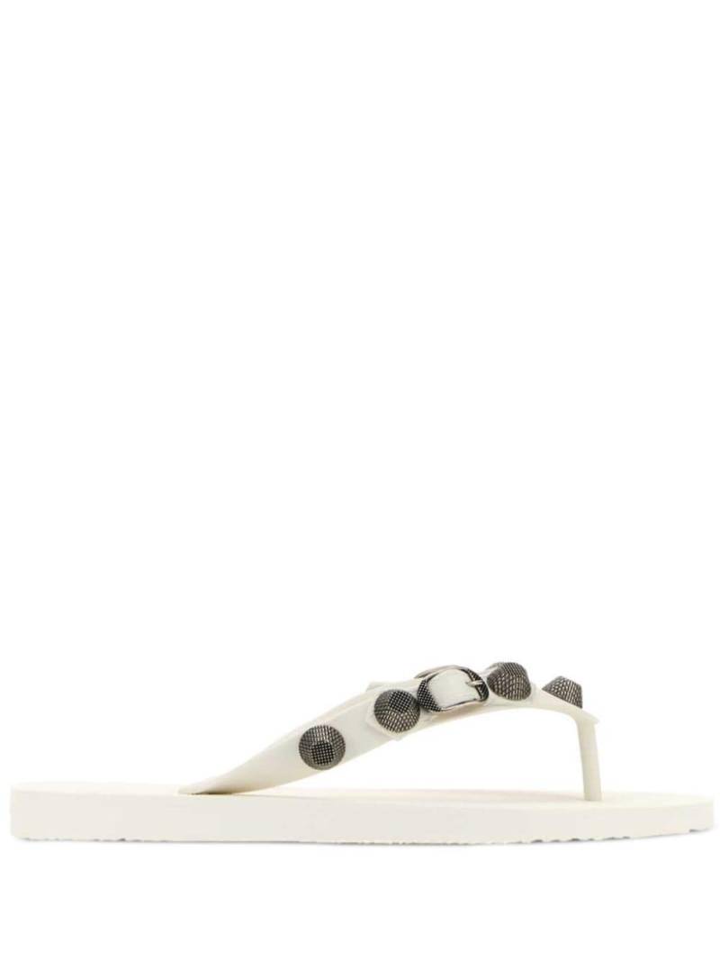 Balenciaga Cagole studded sandals - White von Balenciaga