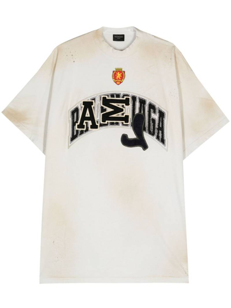 Balenciaga Skater T-shirt - Neutrals von Balenciaga