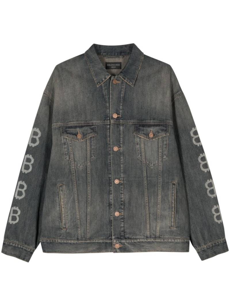 Balenciaga logo-print denim jacket - Blue von Balenciaga