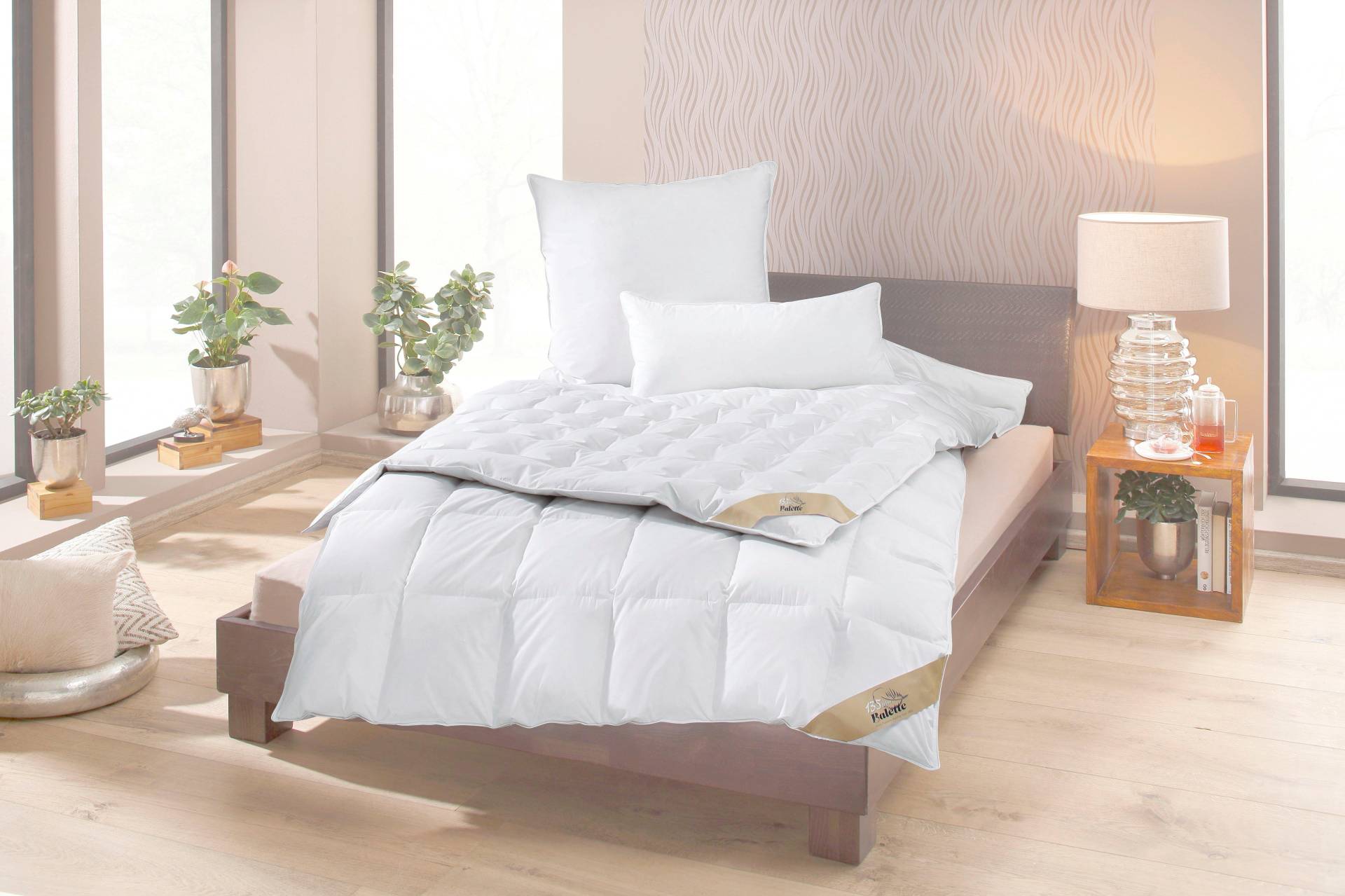 Balette Daunenbettdecke »Duvet Nina«, extrawarm, Füllung neue reine Entendauen 90%, weiss, Bezug 100% Baumwolle, (1 St.), Bezug mit Satin-Biese von Balette