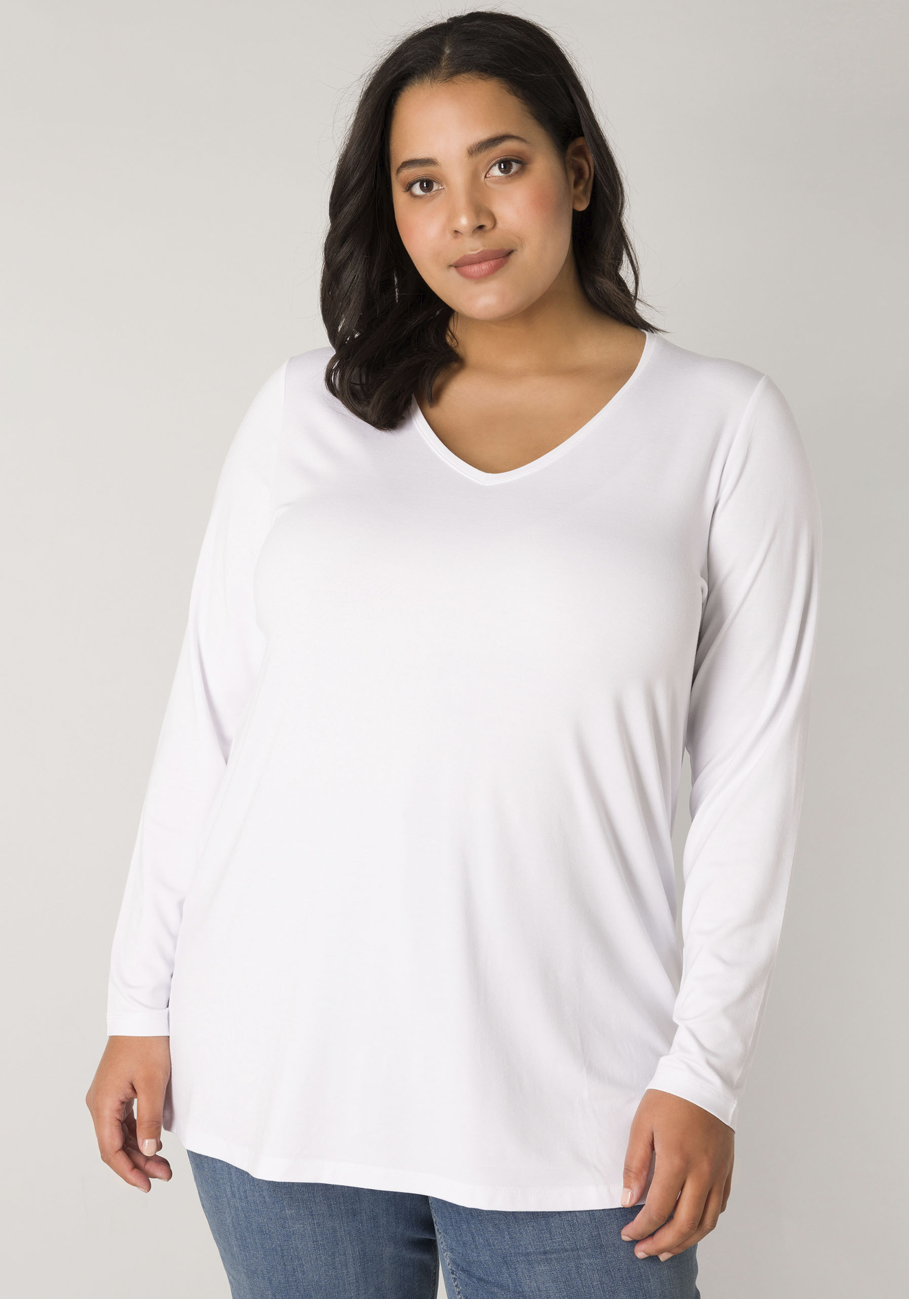 Base Level Curvy Langarmshirt, mit V-Ausschnitt von Base Level Curvy