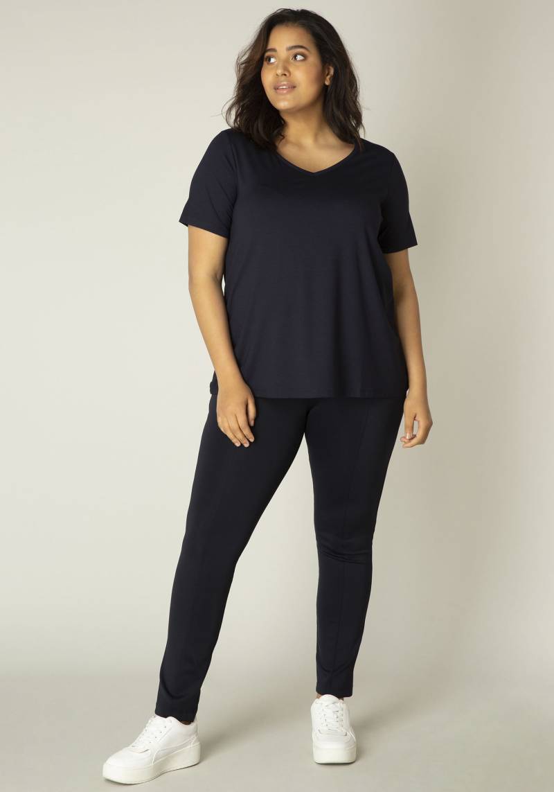 Base Level Curvy T-Shirt »Alba«, Weich fliessende, formstabile Qualität von Base Level Curvy