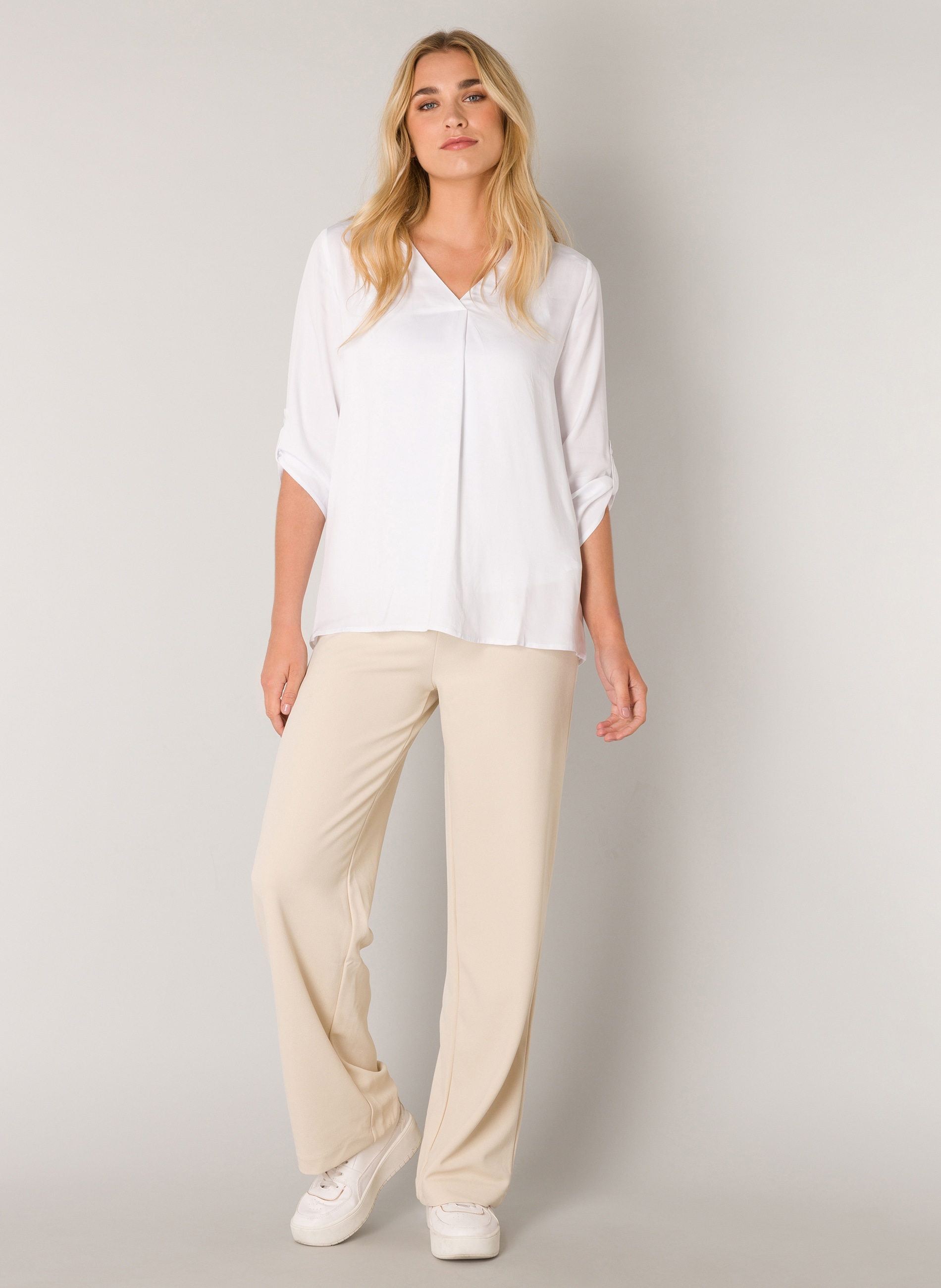 Base Level Shirtbluse, mit V-Ausschnitt Base Level Shirtbluse, mit V-Ausschnitt von Base Level
