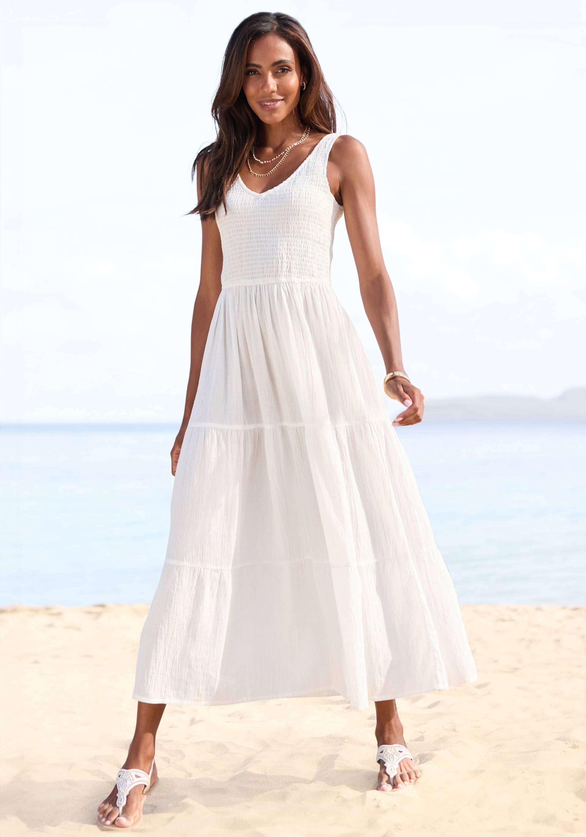 Beachtime Maxikleid, aus gewebter Baumwolle, Sommerkleid mit gestuftem Rock Beachtime Maxikleid, aus gewebter Baumwolle, Sommerkleid mit gestuftem Rock von Beachtime