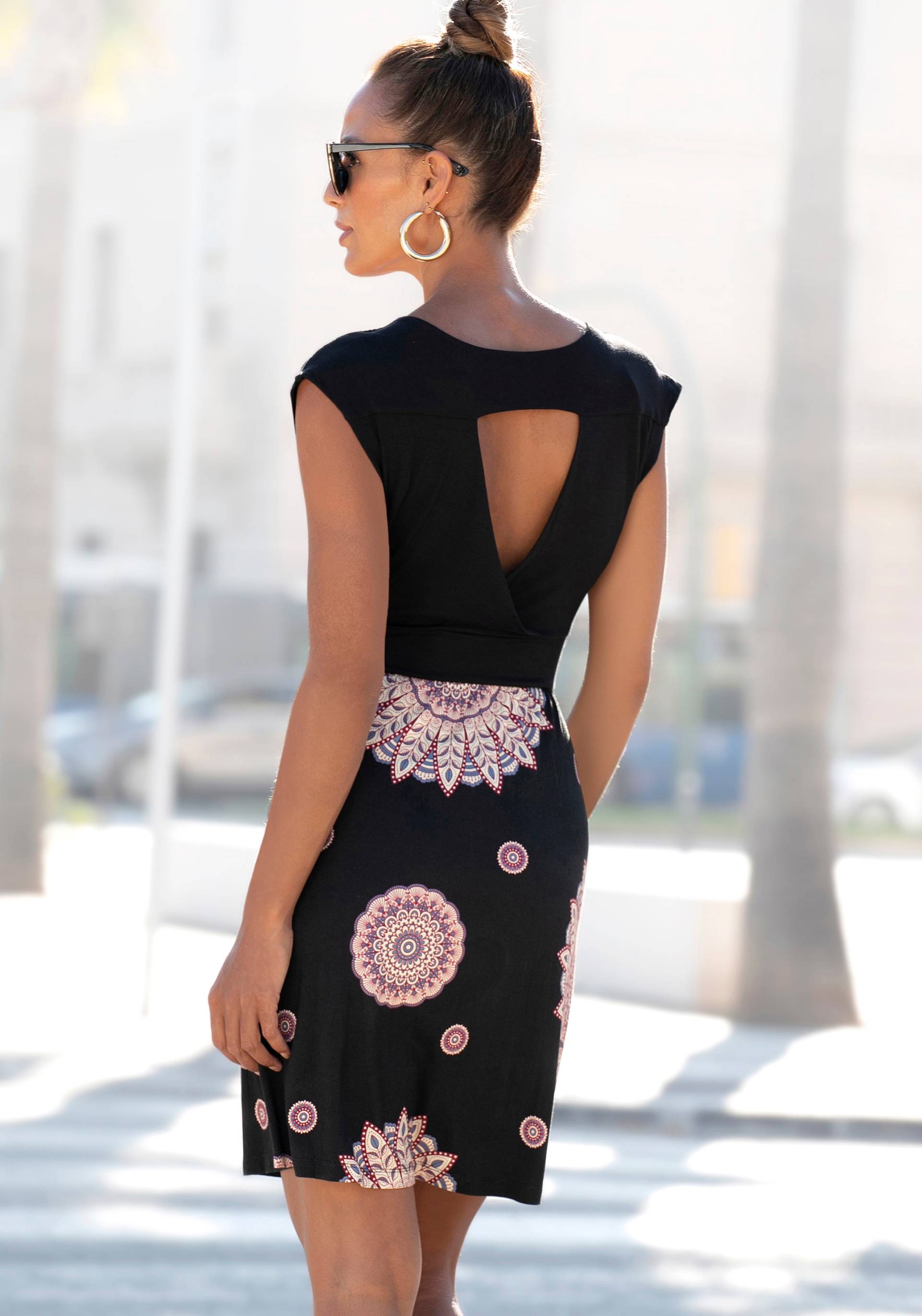 Beachtime Sommerkleid, mit Rückenausschnitt, Jerseykleid in Wickeloptik, Strandkleid Beachtime Sommerkleid, mit Rückenausschnitt, Jerseykleid in Wickeloptik, Strandkleid von Beachtime