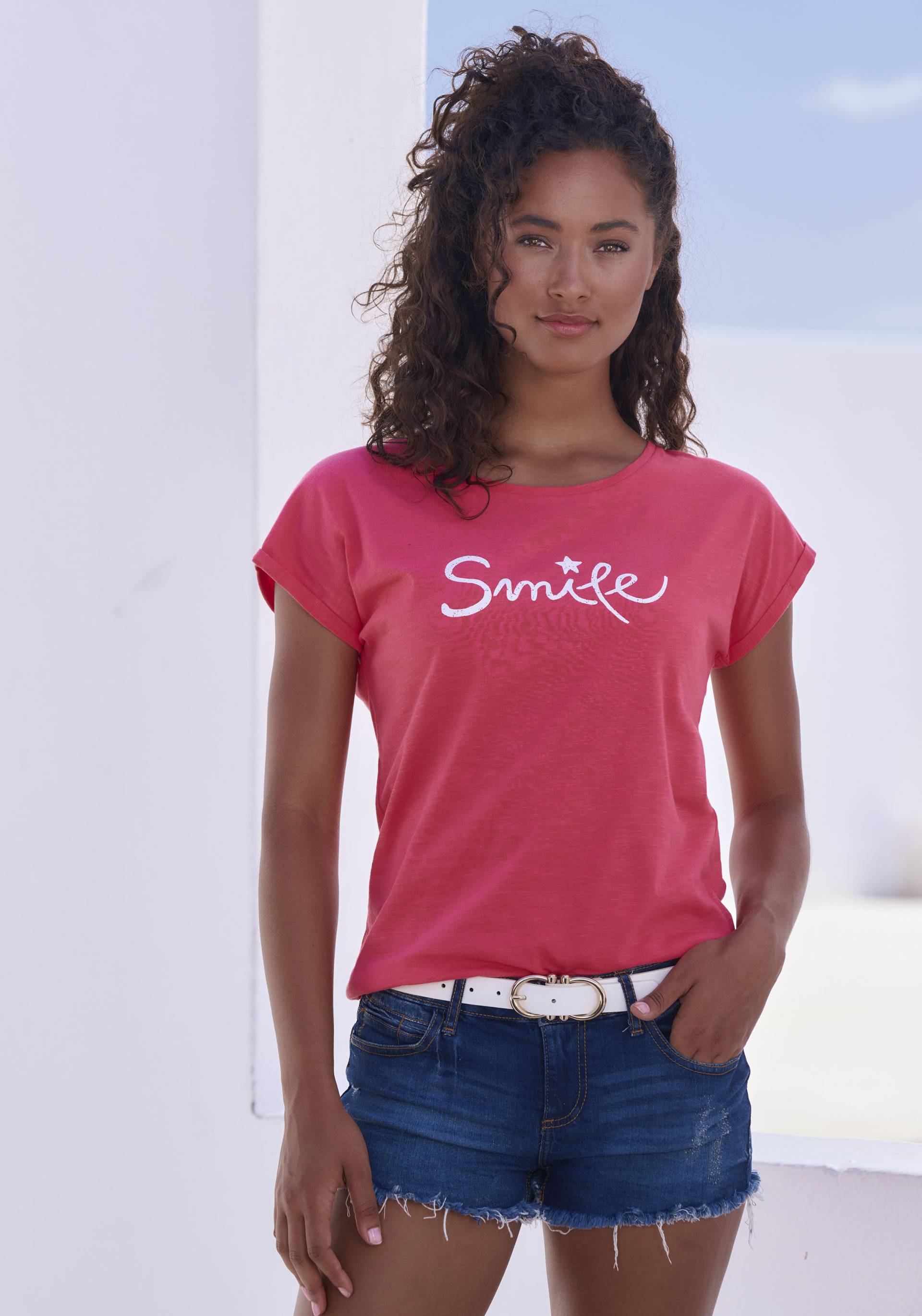 Beachtime T-Shirt »mit Frontdruck "Smile"«, aus weicher Baumwoll-Qualität Beachtime T-Shirt »mit Frontdruck "Smile"«, aus weicher Baumwoll-Qualität von Beachtime