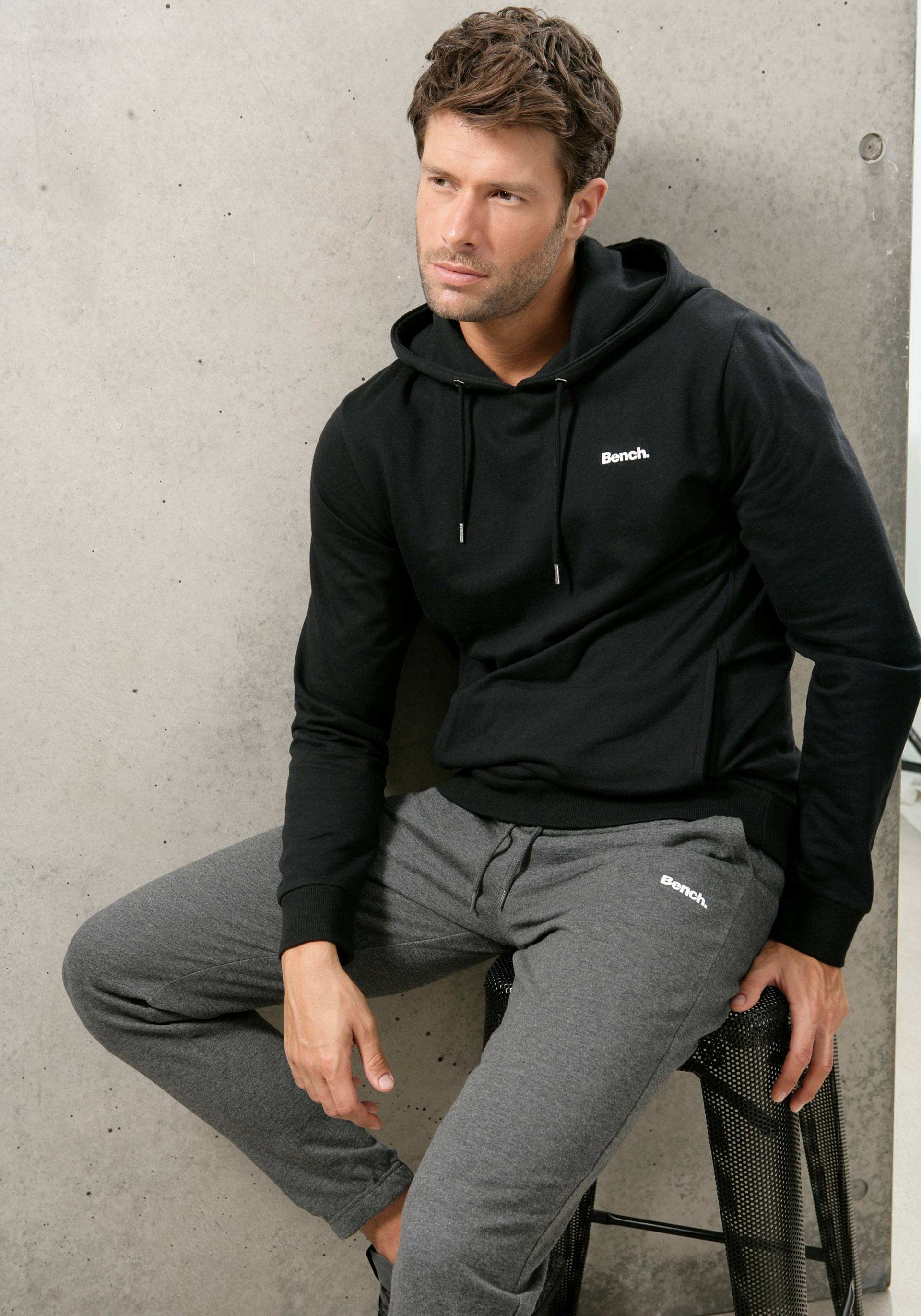 Bench. Loungewear Kapuzensweatshirt, mit seitlichen Taschen von Bench. Loungewear