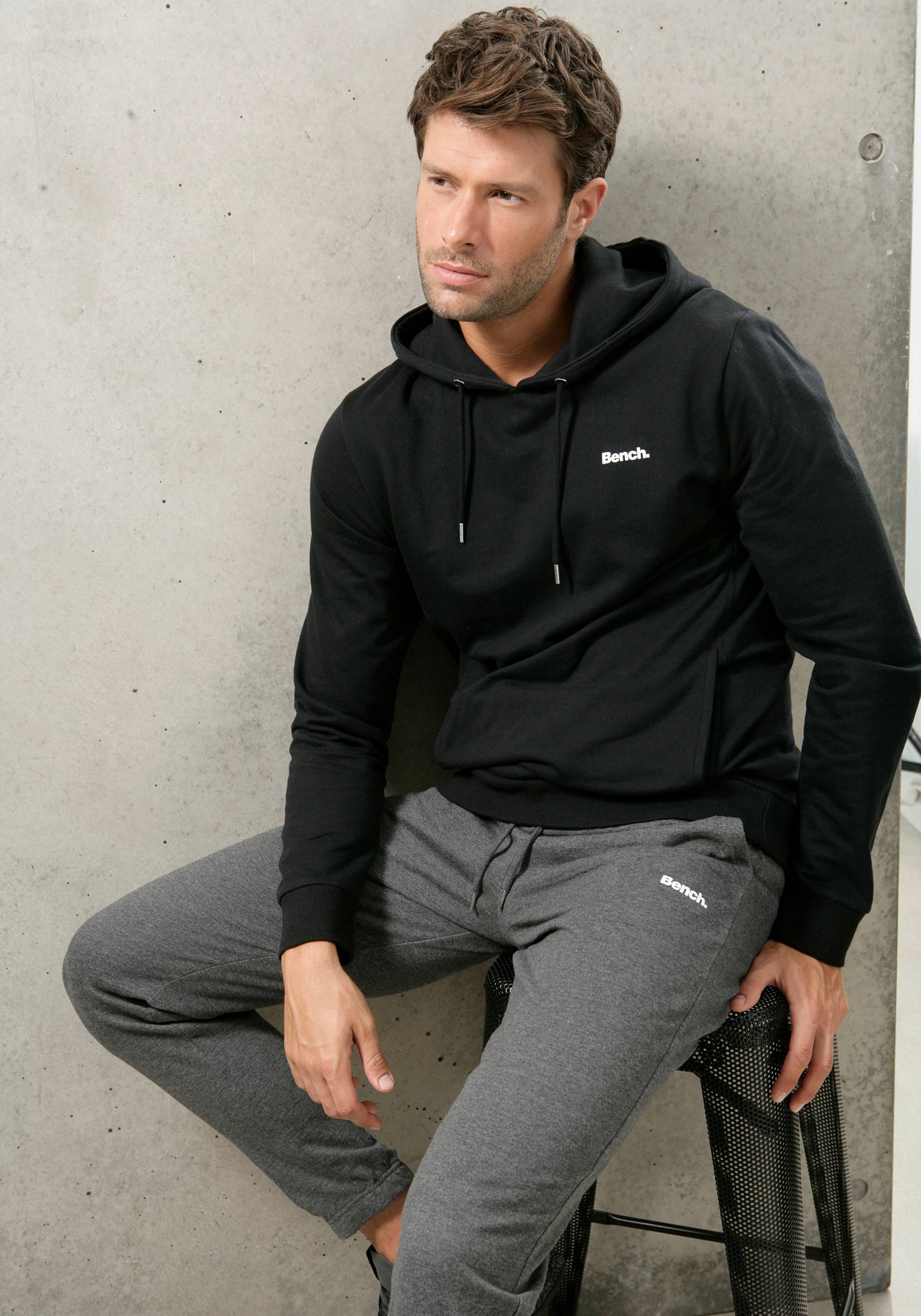 Bench. Loungewear Hoodie, Sweatshirt mit Kapuze und seitlichen Taschen, Baumwollmischung Bench. Loungewear Hoodie, Sweatshirt mit Kapuze und seitlichen Taschen, Baumwollmischung von Bench. Loungewear