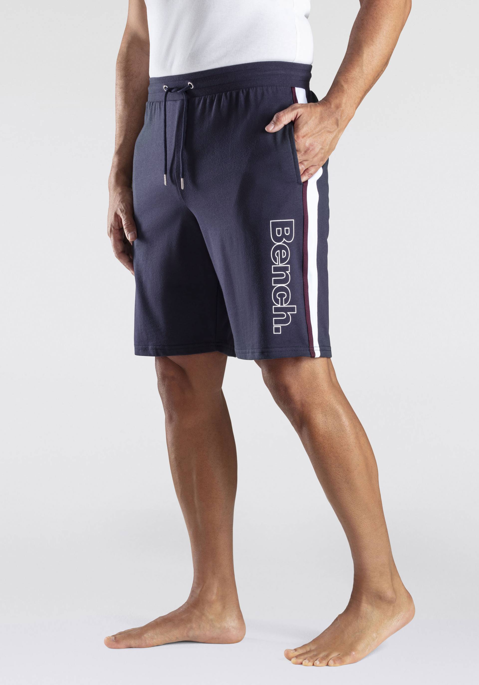Bench. Loungewear Sweatshorts, mit seitlichen Taschen Bench. Loungewear Sweatshorts, mit seitlichen Taschen von Bench. Loungewear