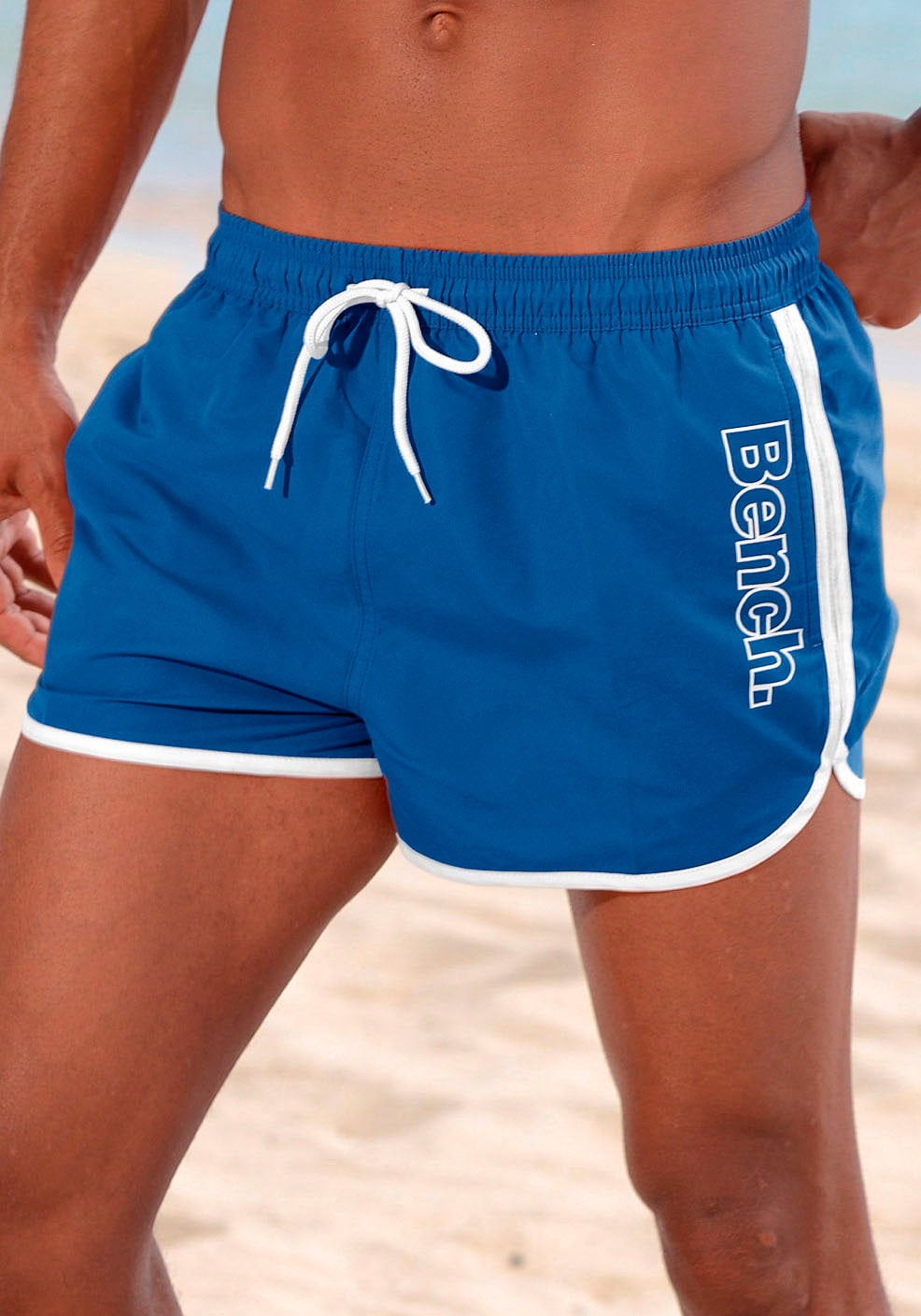 Bench. Badeshorts »Bradley«, mit coolem Logodruck von Bench.