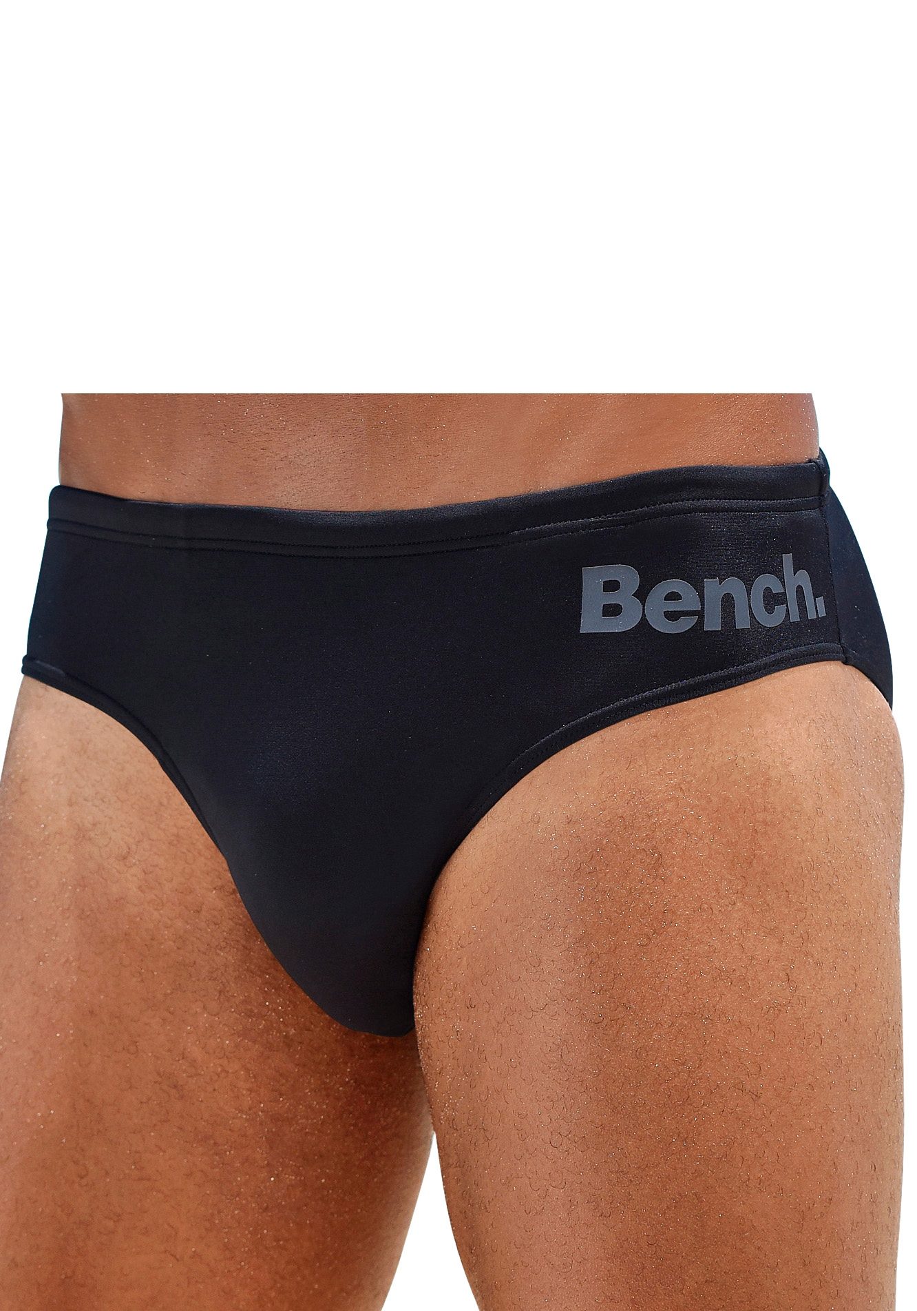 Bench. Badeslip, klassischer Stil, mit Innenkordel Bench. Badeslip, klassischer Stil, mit Innenkordel von Bench.