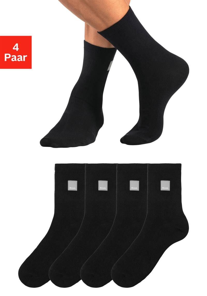 Bench. Basicsocken, (Packung, 4 Paar), mit Weblabel von Bench.