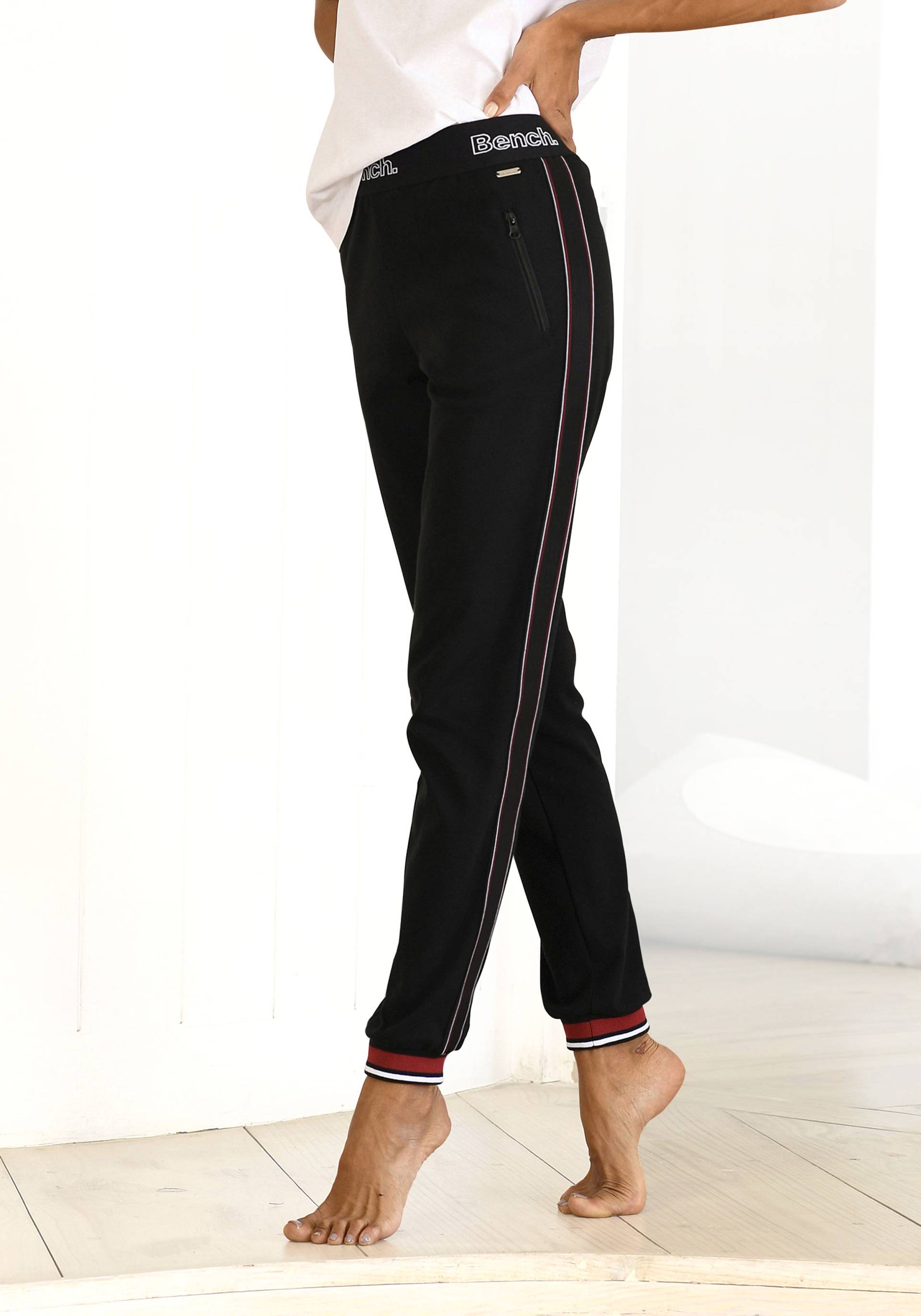 Bench. Loungewear Relaxhose, mit Seitenstreifen, Loungewear, Loungeanzug von Bench. Loungewear