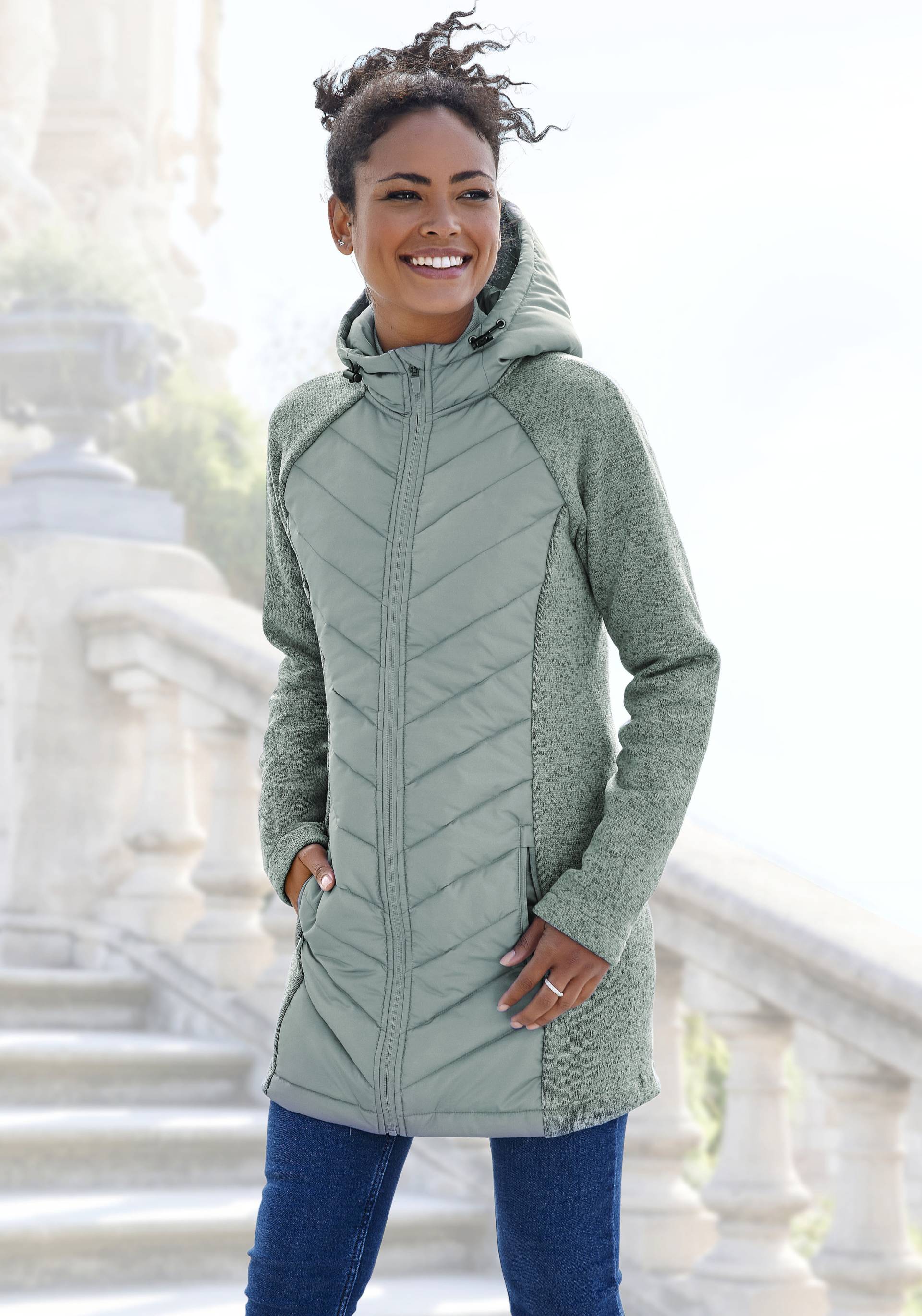 Vivance Steppjacke, mit Kapuze, mit Strickfleece-Ärmeln von Vivance