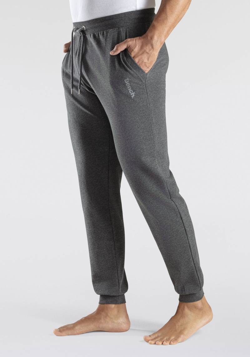 Bench. Loungewear Sweathose, Jogginghose mit Kordel, aus Baumwoll-Mix von Bench. Loungewear