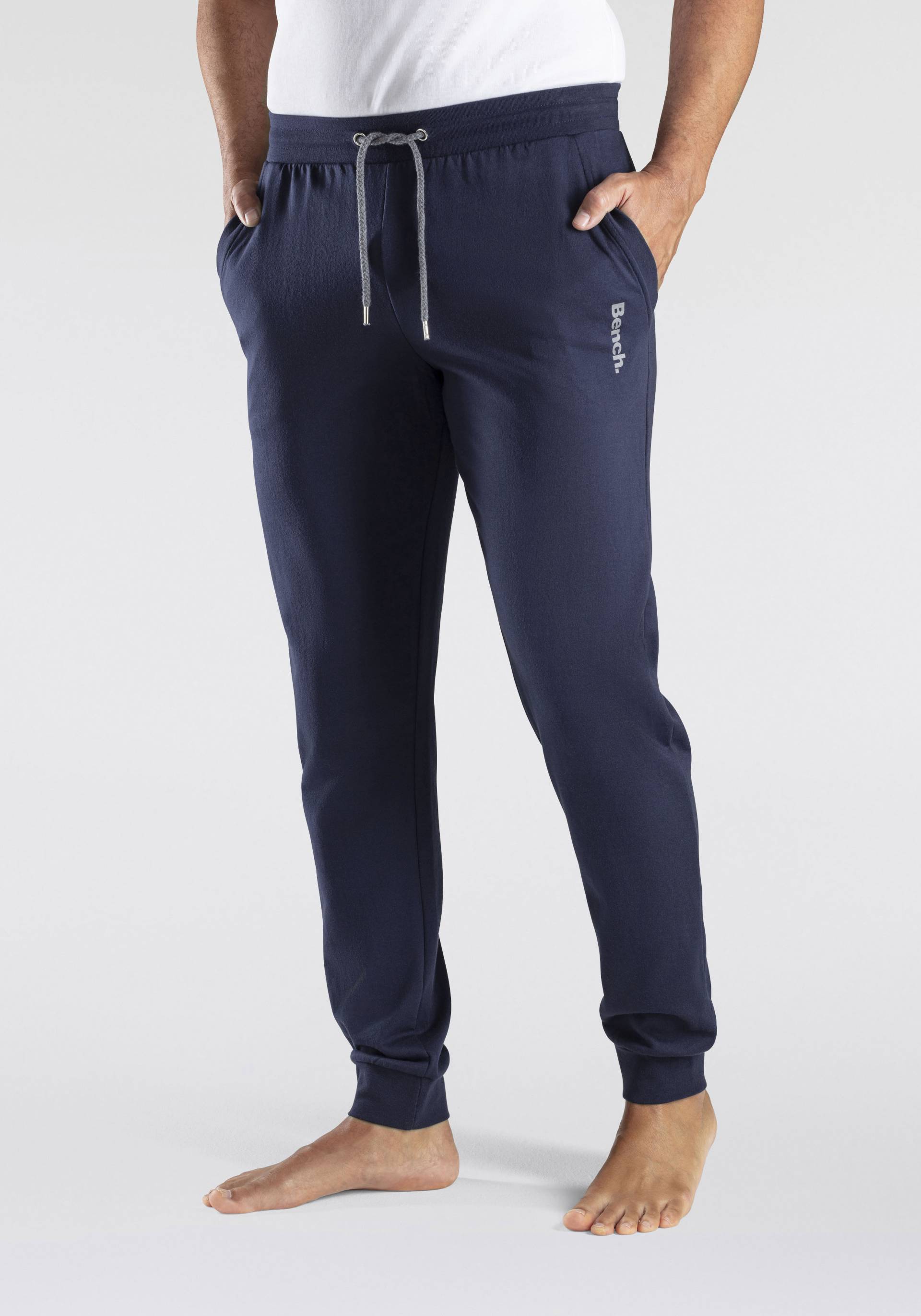 Bench. Loungewear Sweathose, Jogginghose mit Kordel, aus Baumwoll-Mix Bench. Loungewear Sweathose, Jogginghose mit Kordel, aus Baumwoll-Mix von Bench. Loungewear