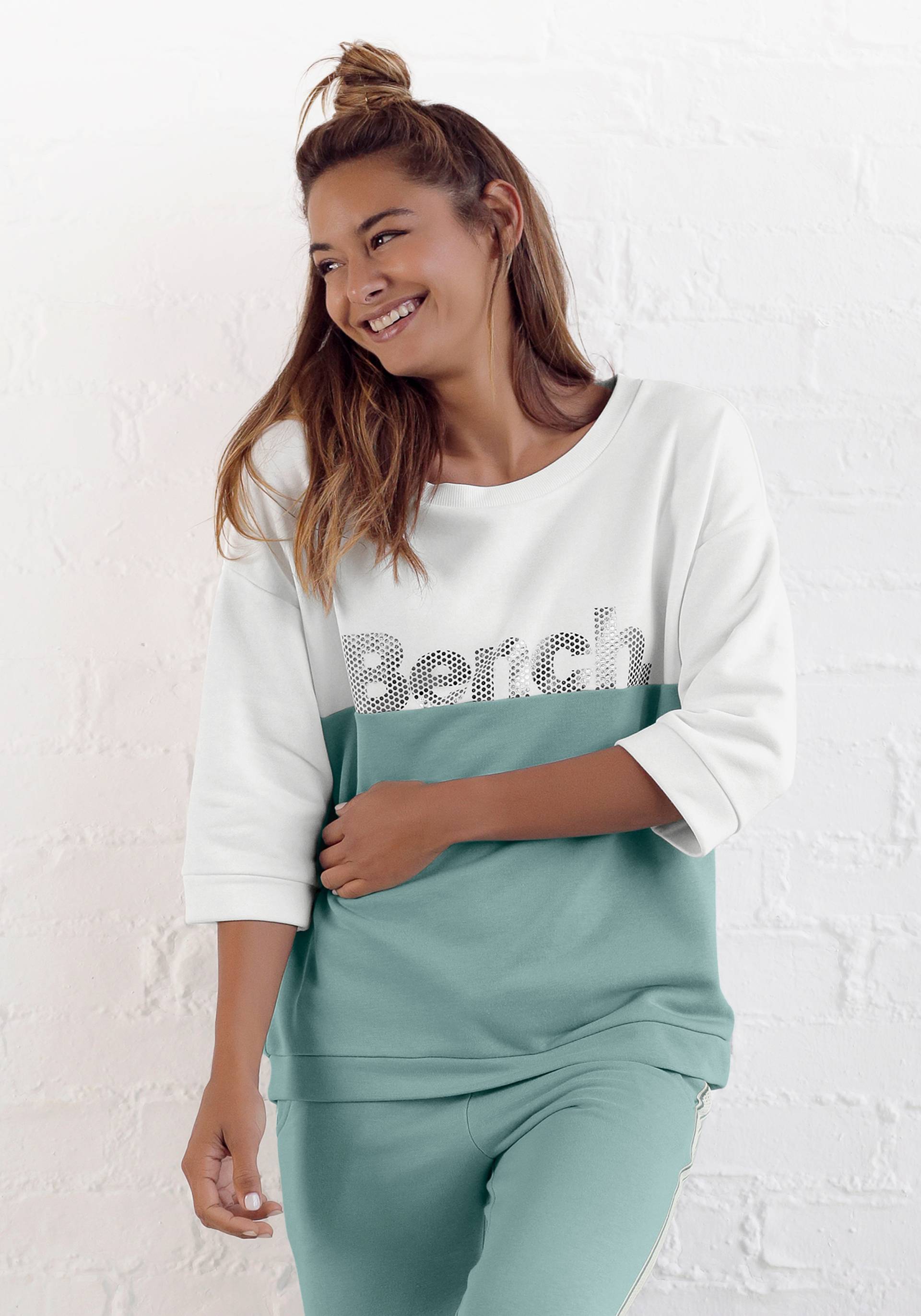 Bench. Sweatshirt, im Colorblocking Design, Loungewear, Loungeanzug von Bench.