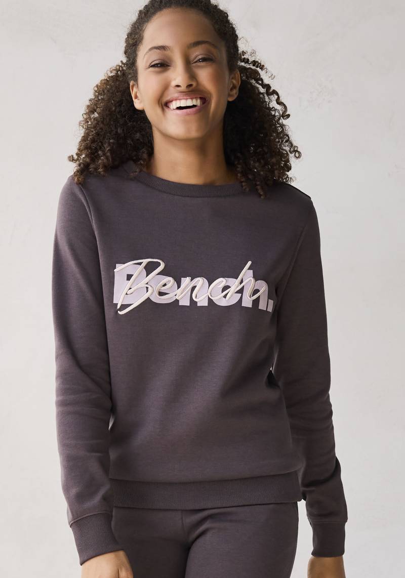 Bench. Loungewear Sweatshirt, mit Logodruck und Stickerei, Loungeanzug von Bench. Loungewear