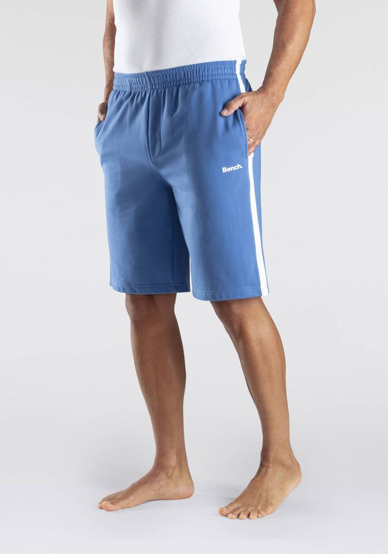 Bench. Loungewear Sweatshorts »kurze Relaxshort, Jogginghose,«, weicher Sweat-Qualität von Bench. Loungewear