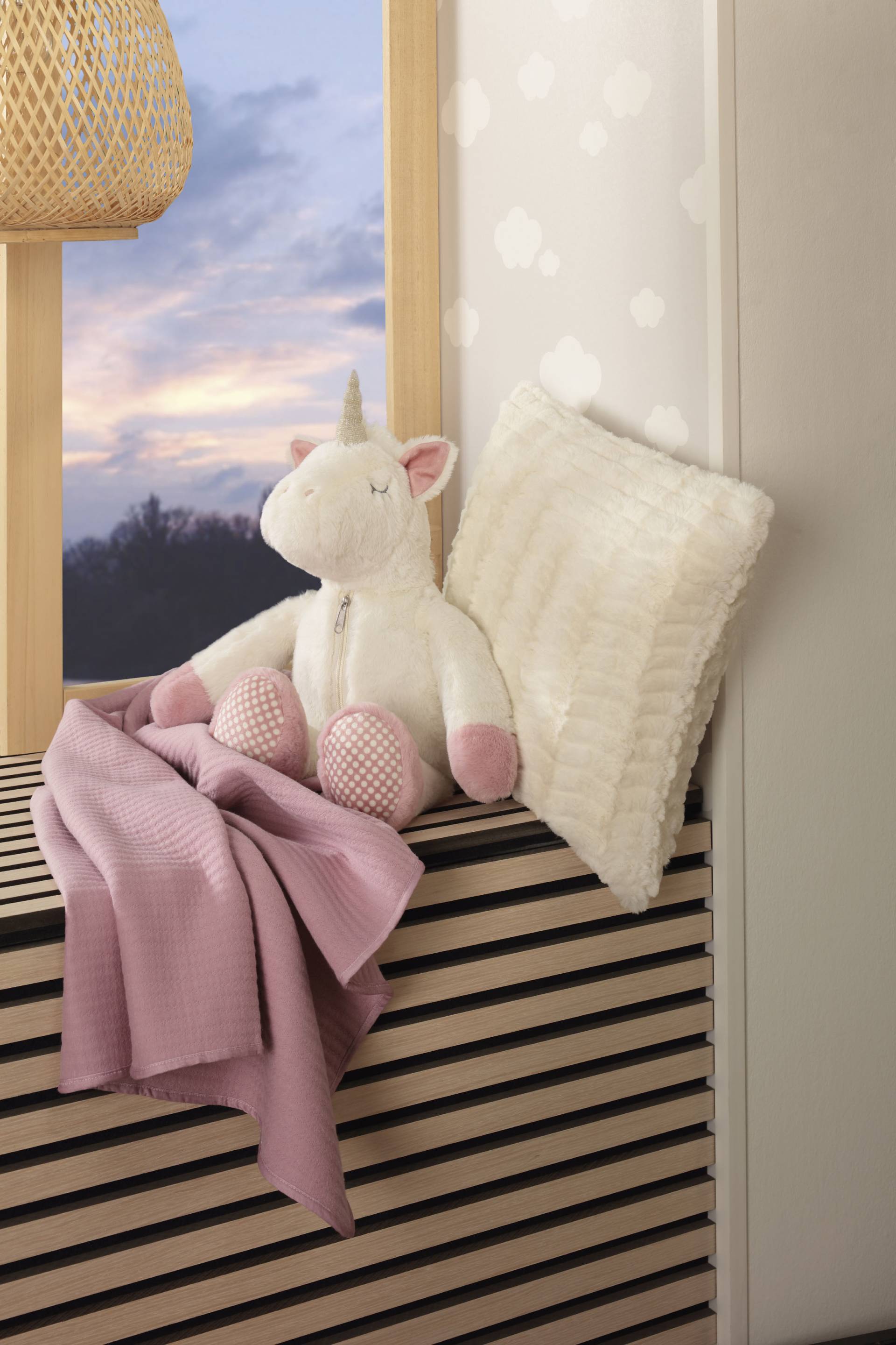Biederlack Babydecke »Lily«, mit Einhorn-Kuscheltier Biederlack Babydecke »Lily«, mit Einhorn-Kuscheltier von Biederlack