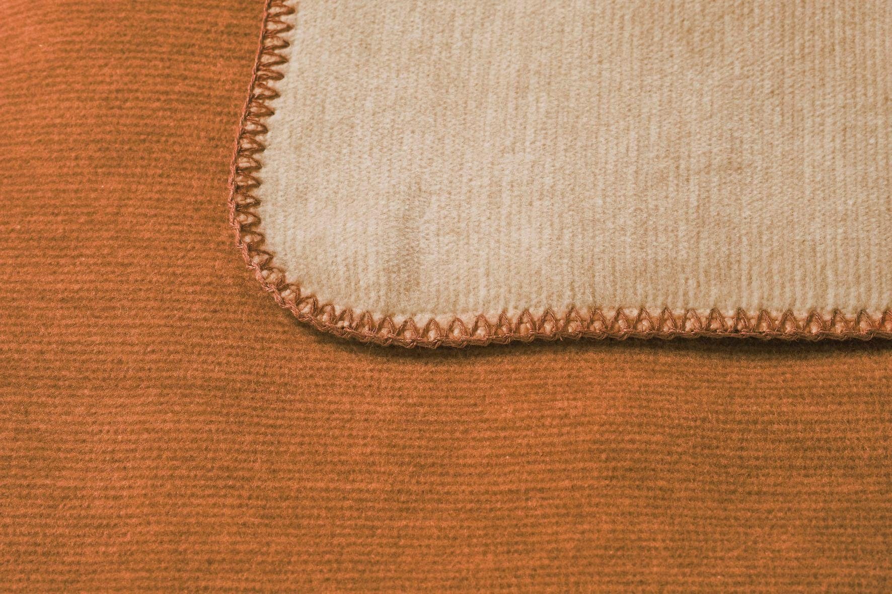 Biederlack Wohndecke »Duo«, mit unifarbener Wendeoptik, Kuscheldecke Biederlack Wohndecke »Duo«, mit unifarbener Wendeoptik, Kuscheldecke von Biederlack