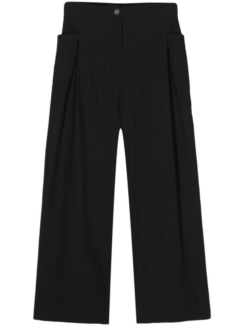 Bimba y Lola pleat-detail cropped trousers - Black von Bimba y Lola