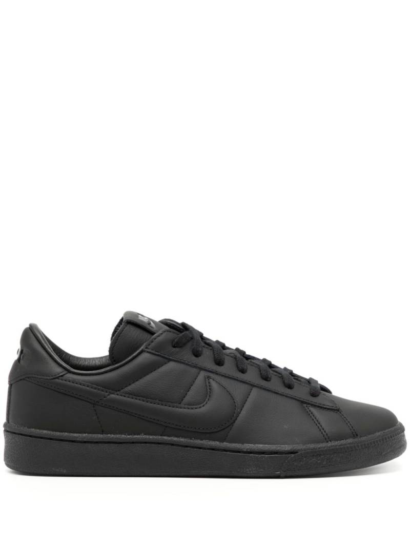 Black Comme Des Garçons x Nike lace-up leather sneakers von Black Comme Des Garçons