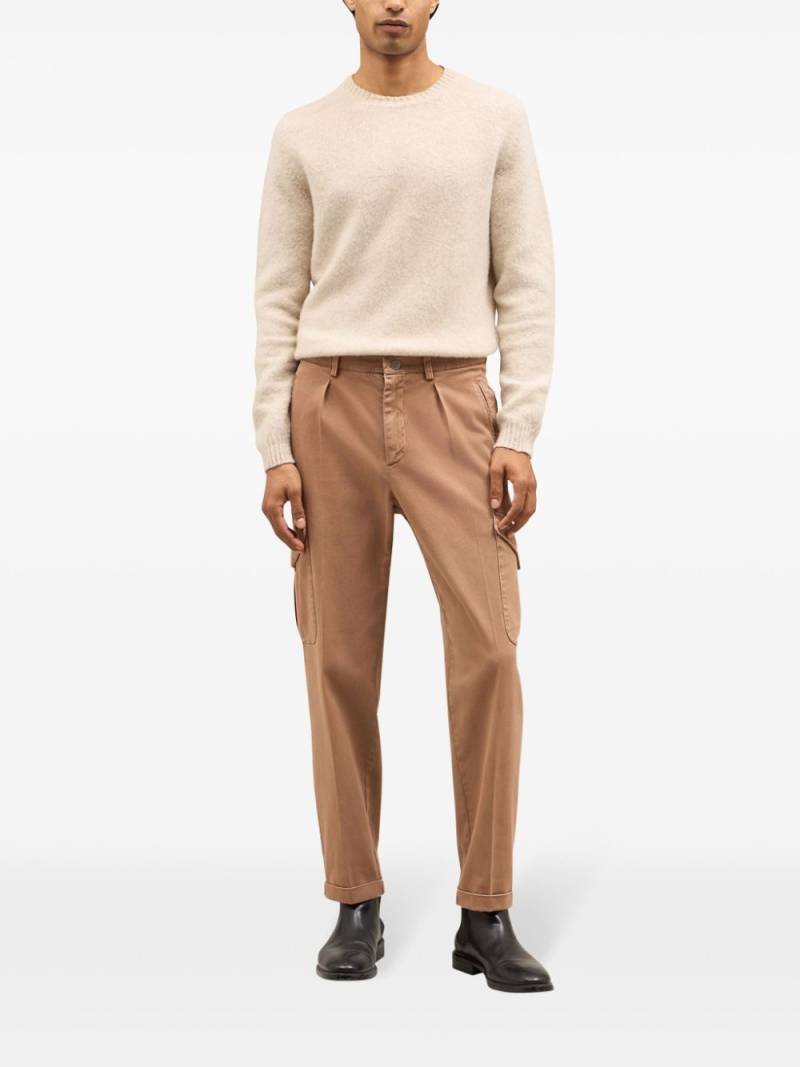 Boglioli pleat-detail tapered trousers - Neutrals von Boglioli