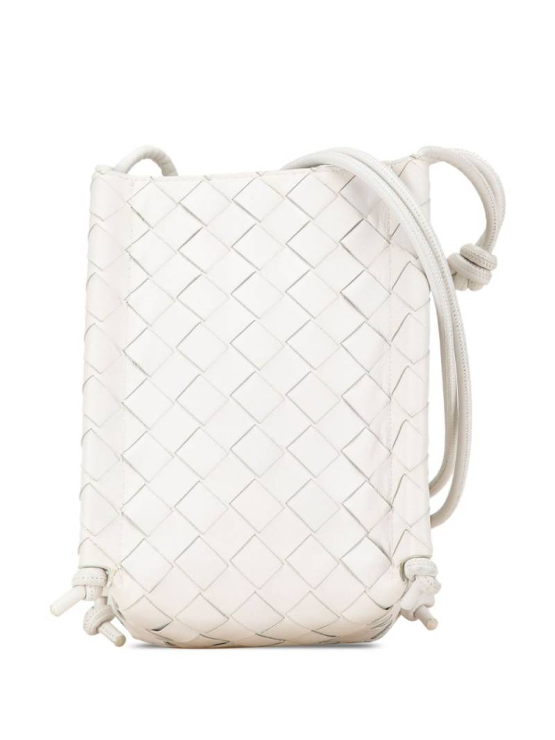 Bottega Veneta Pre-Owned 2012-2024 Mini Leather Intrecciato The Knot crossbody bag - White von Bottega Veneta Pre-Owned