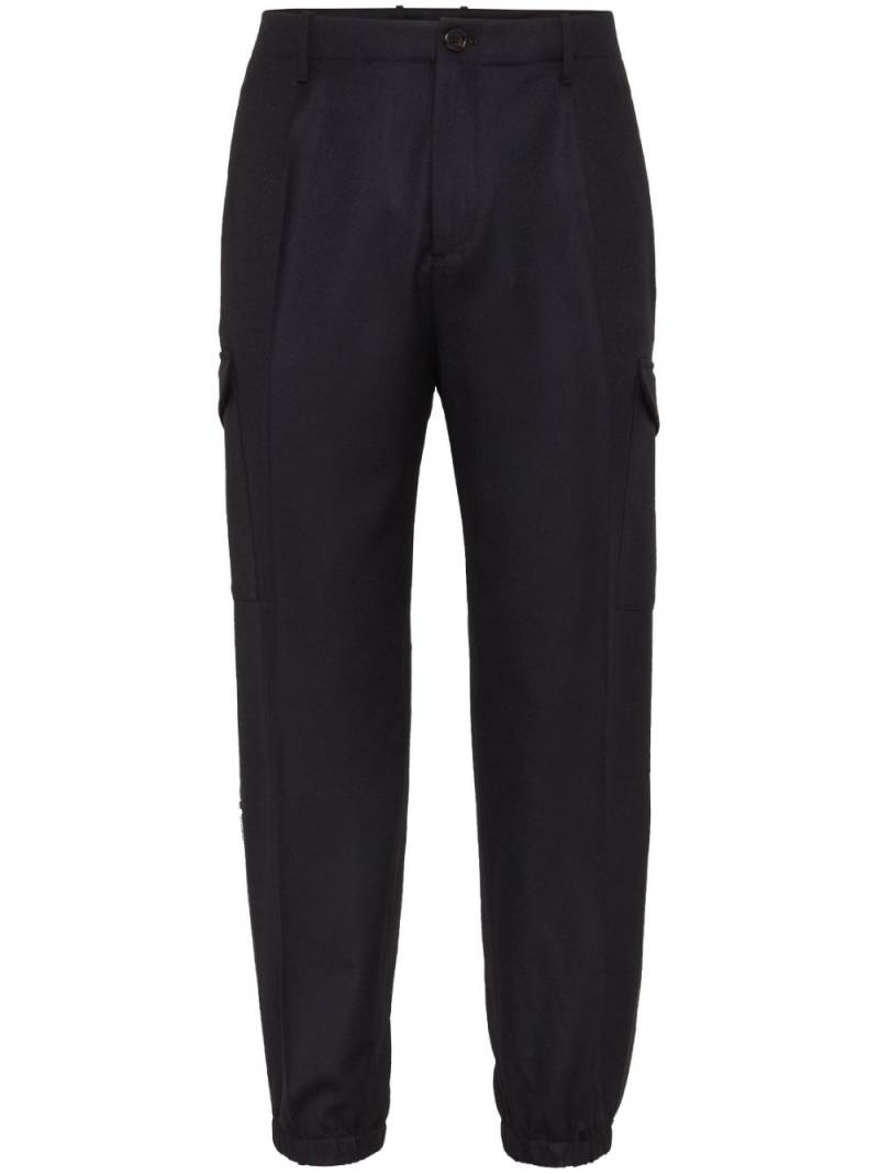 Brunello Cucinelli cargo-pocket wool tapered trousers - Black von Brunello Cucinelli