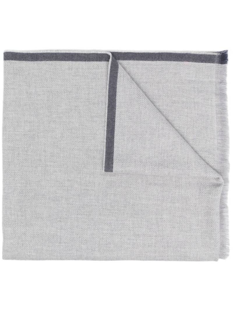 Brunello Cucinelli contrast-trim frayed-edge scarf - Grey von Brunello Cucinelli