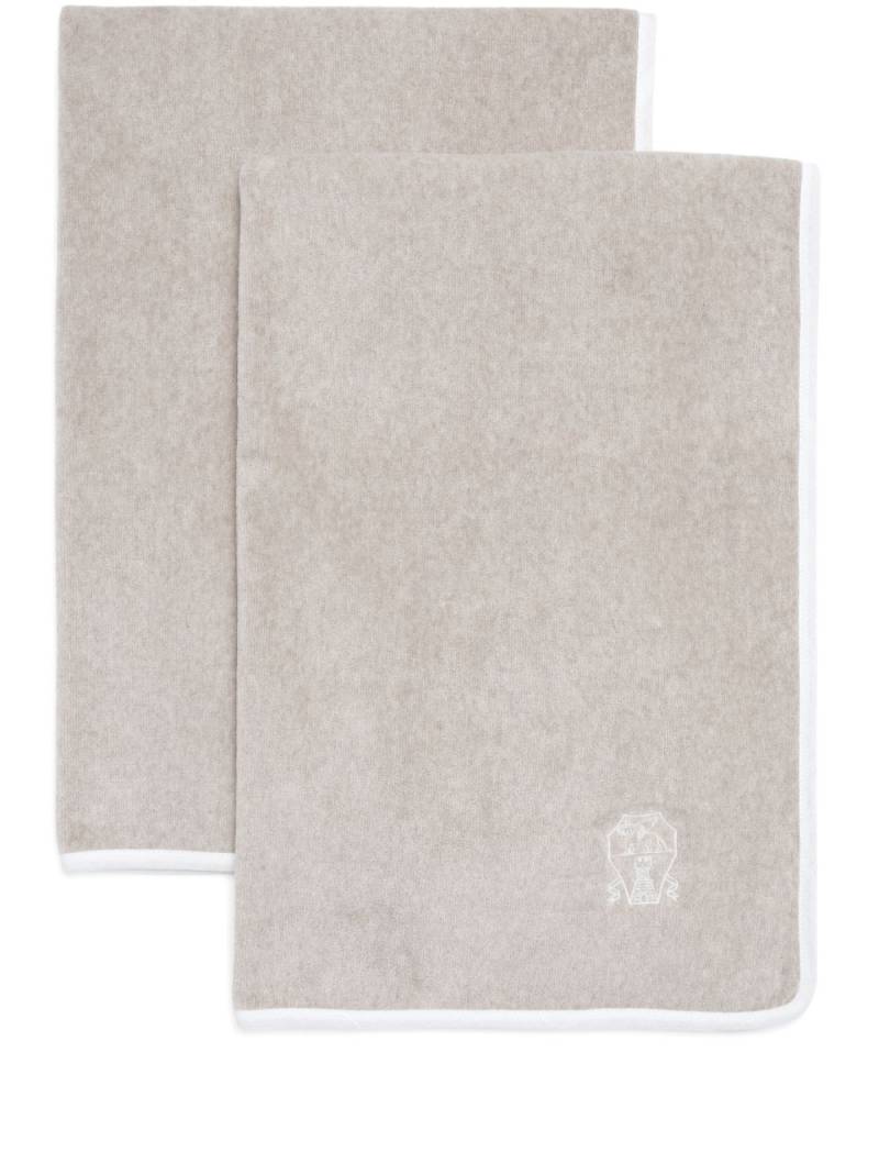 Brunello Cucinelli logo-embroidered towel - Neutrals von Brunello Cucinelli