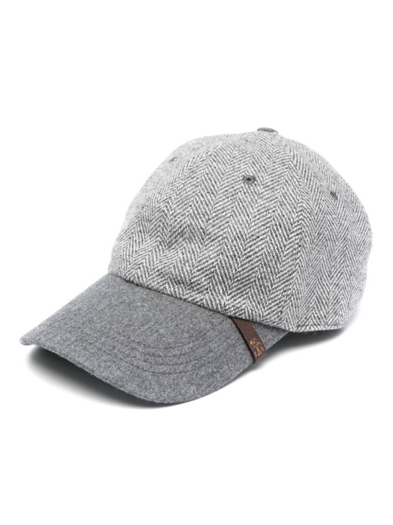 Brunello Cucinelli logo-tag cap - Grey von Brunello Cucinelli