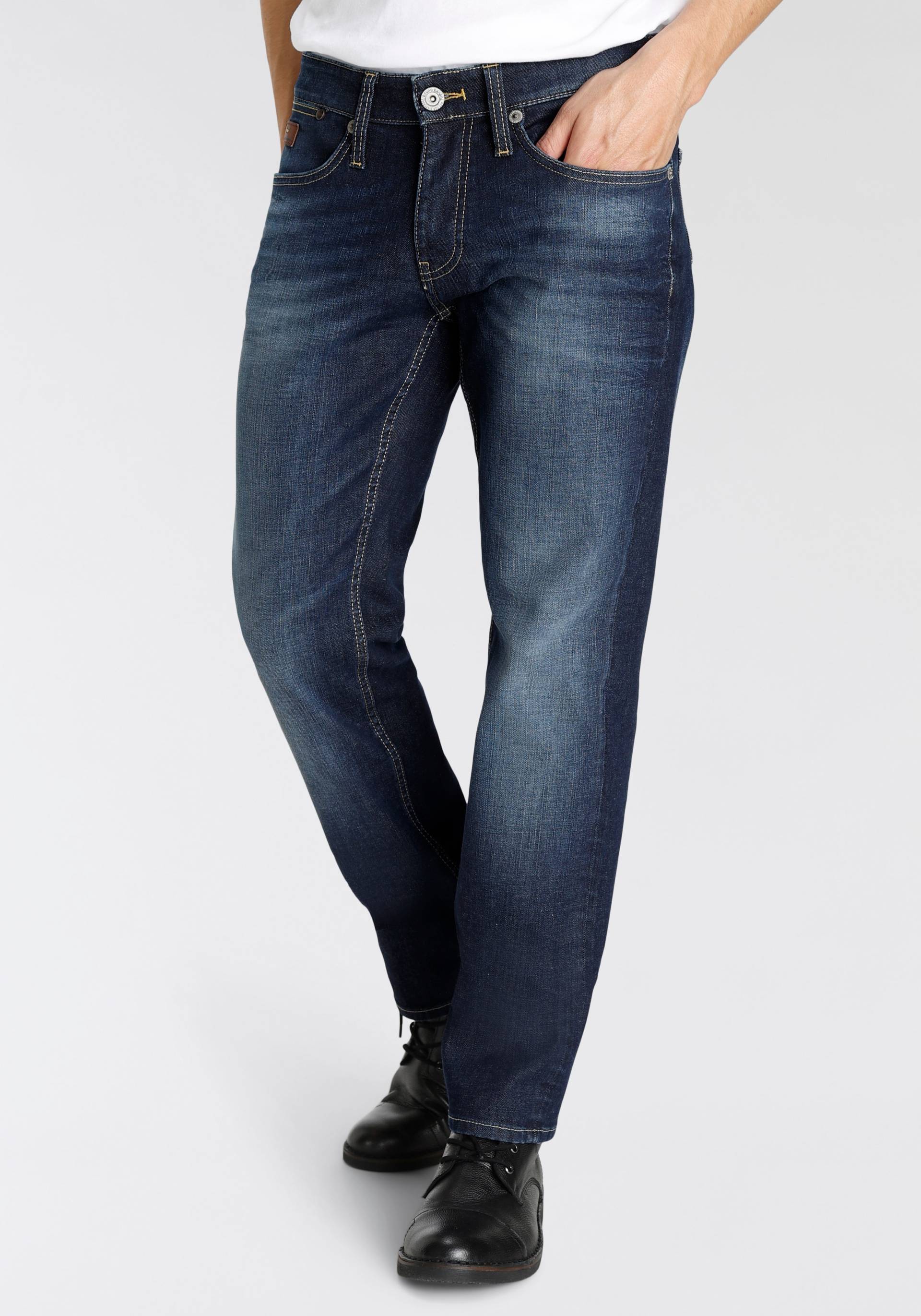 Bruno Banani 5-Pocket-Jeans, Mit Lederbadges von Bruno Banani