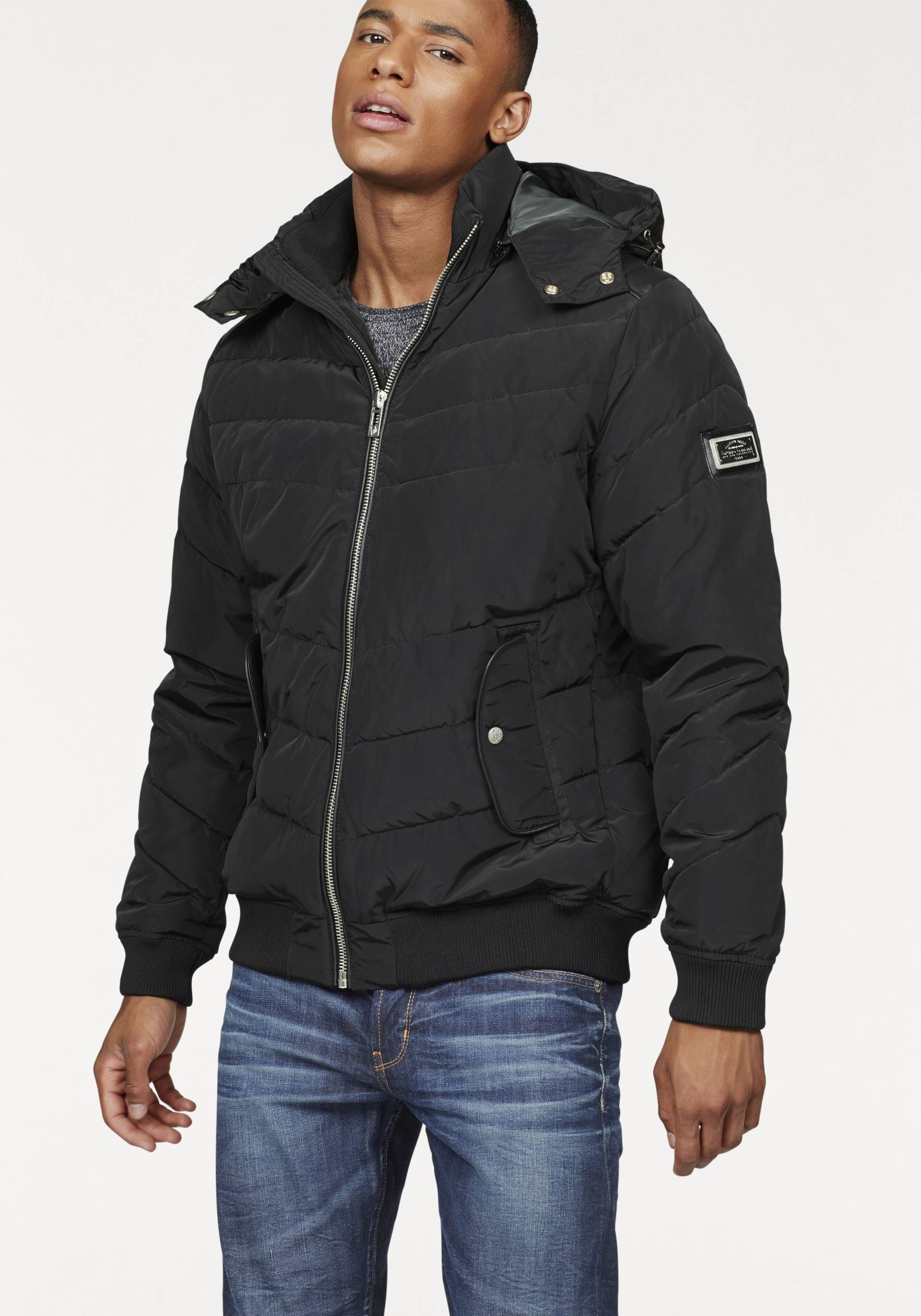 Bruno Banani Blouson, mit Kapuze, aus schnelltrocknendem Material, trendiger Stil von Bruno Banani