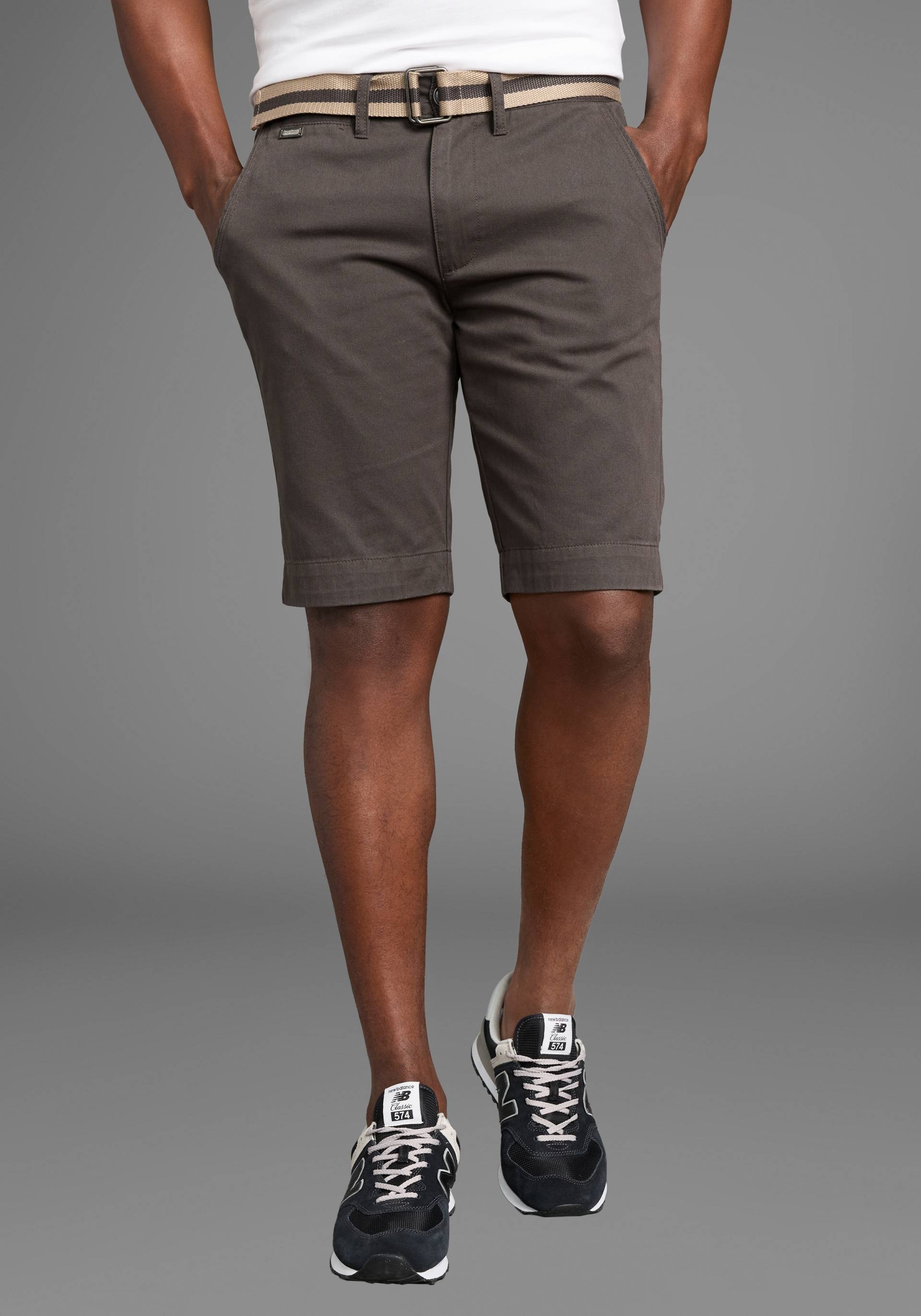 Bruno Banani Chinoshorts, inklusive Gürtel Bruno Banani Chinoshorts, inklusive Gürtel von Bruno Banani
