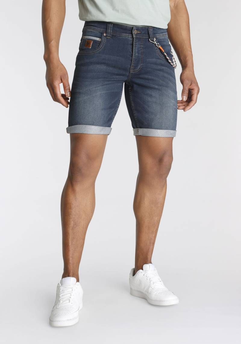 Bruno Banani Jeansshorts, (Set, 2 tlg., mit Band), bequemer Sitz, gerade Beinform, mit praktischen Taschen von Bruno Banani