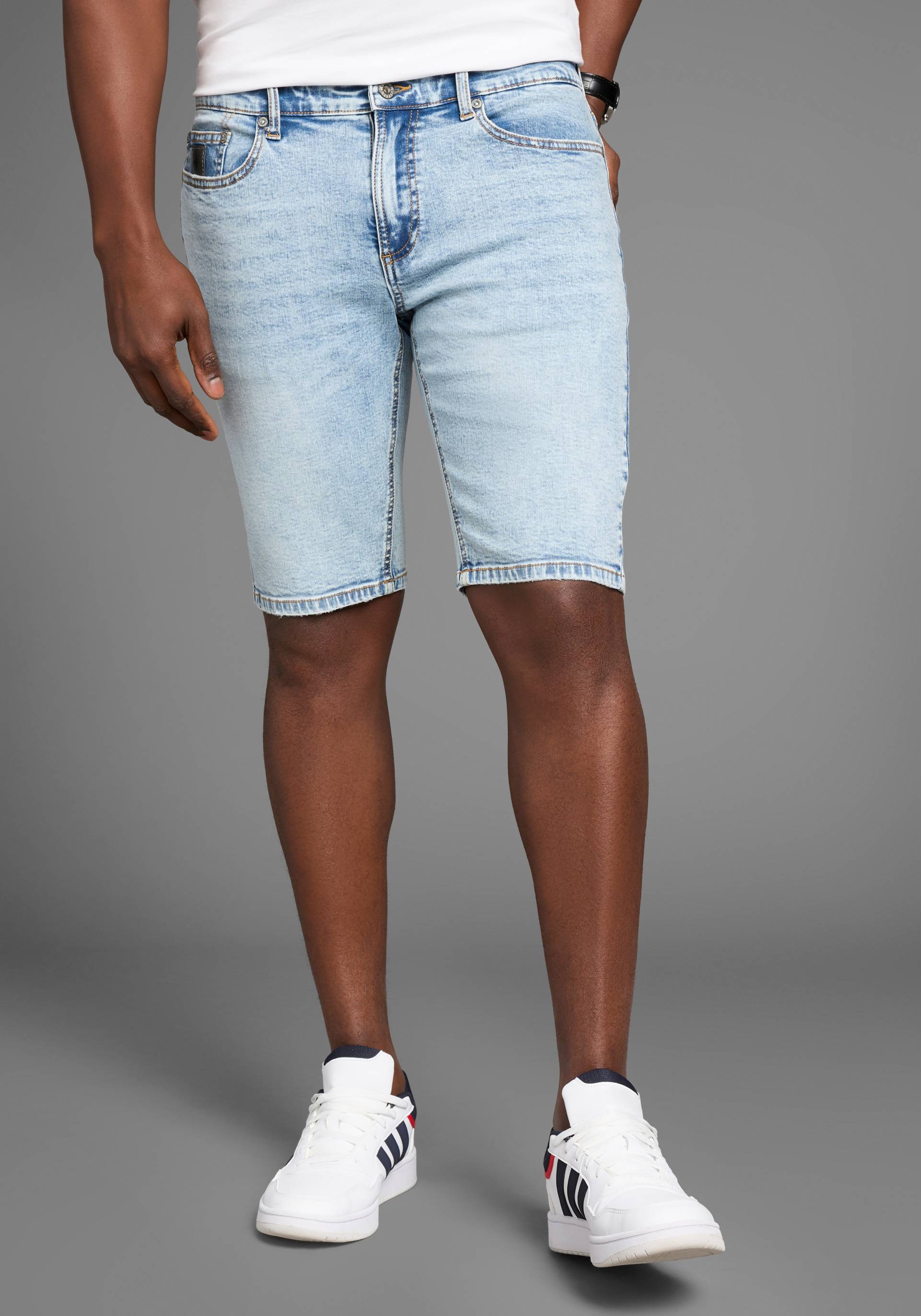 Bruno Banani Jeansshorts »Hutch-Shorts«, niedrige Leibhöhe Bruno Banani Jeansshorts »Hutch-Shorts«, niedrige Leibhöhe von Bruno Banani