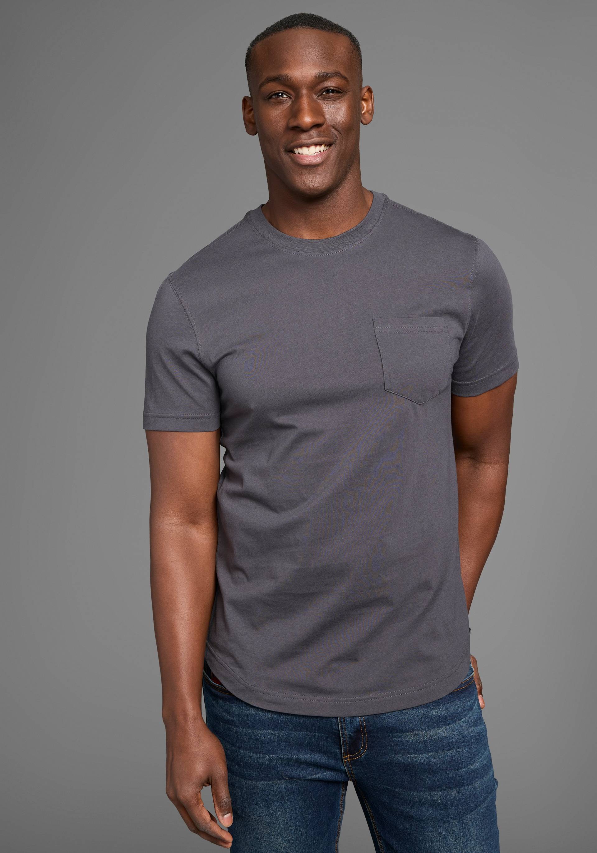 Bruno Banani Longshirt, mit abgerundetem Saum Bruno Banani Longshirt, mit abgerundetem Saum von Bruno Banani