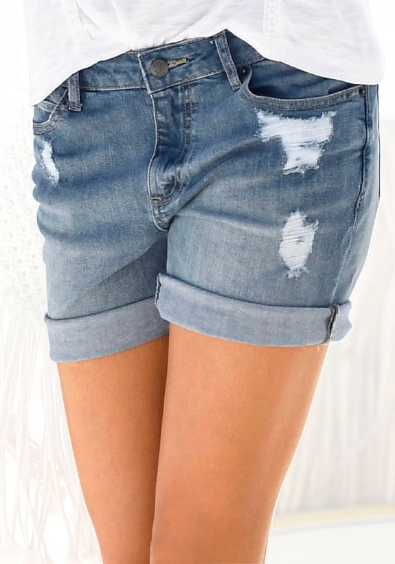 Buffalo Jeansbermudas, mit Destroyed-Effekten, Shorts zum Krempeln, kurze Hose Buffalo Jeansbermudas, mit Destroyed-Effekten, Shorts zum Krempeln, kurze Hose von Buffalo