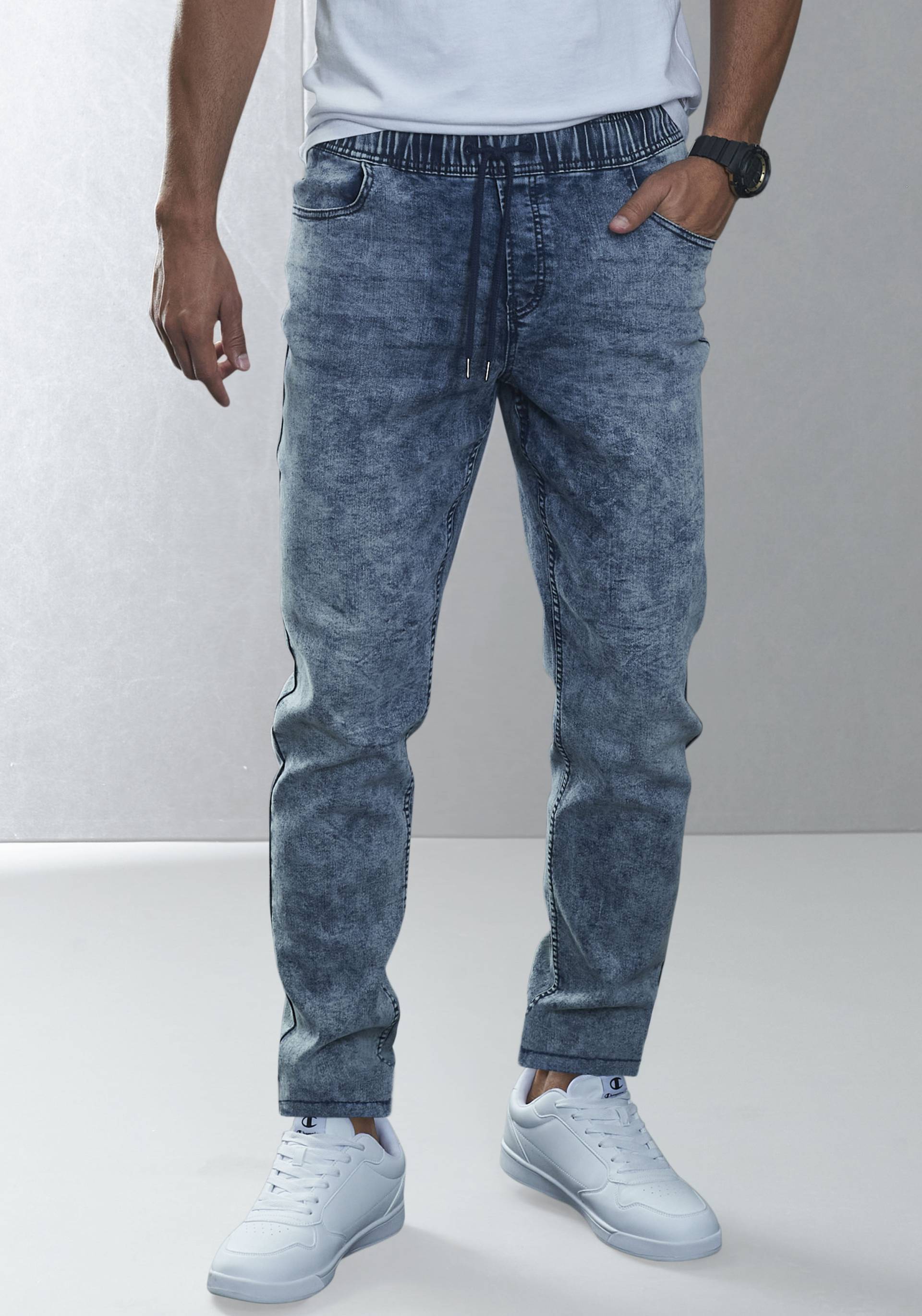 Buffalo Schlupfjeans, elastische Joggpants, moonwashed Buffalo Schlupfjeans, elastische Joggpants, moonwashed von Buffalo